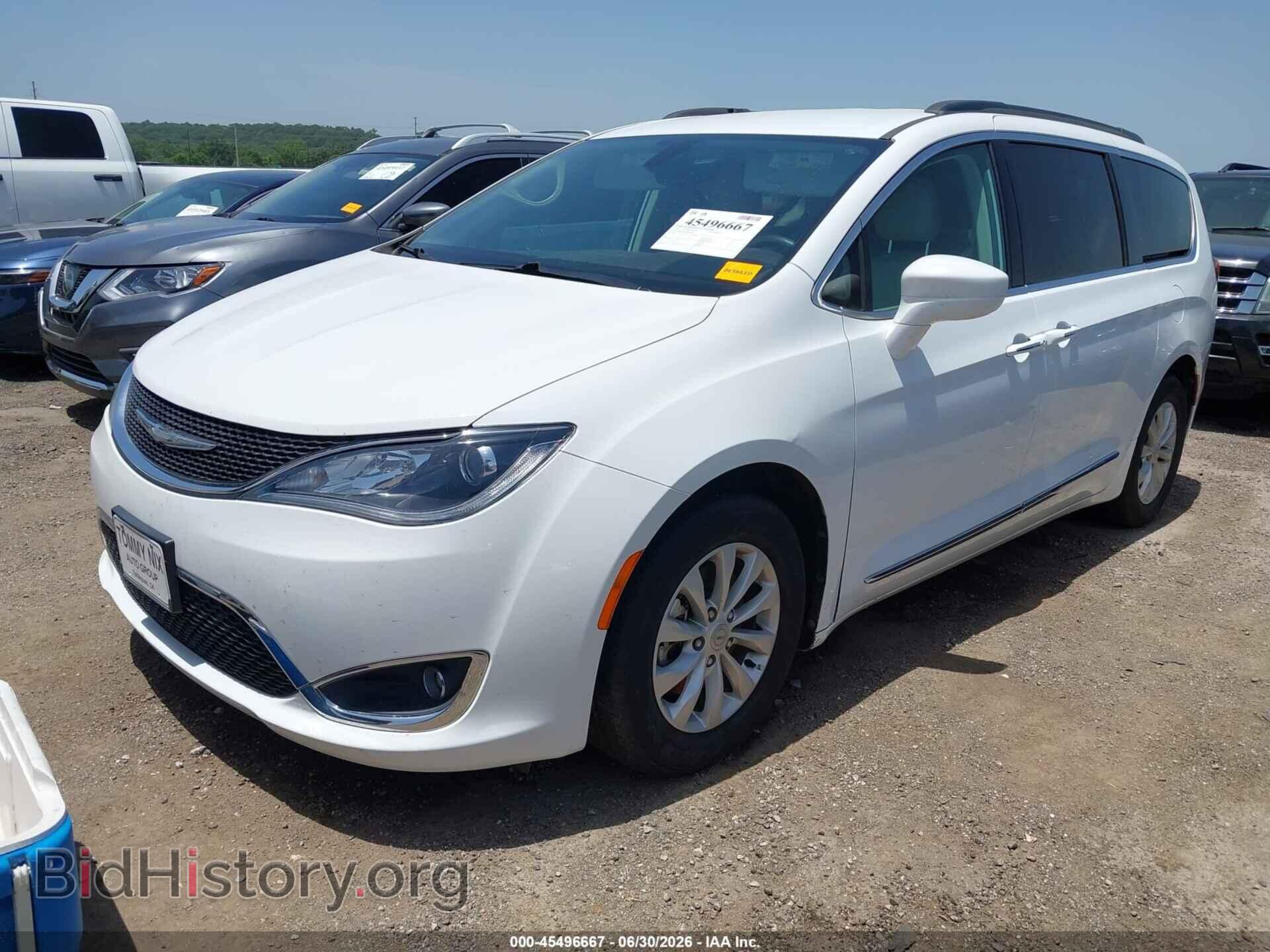 2017 CHRYSLER PACIFICA - VIN: 2C4RC1BG7HR621803 - Photo 2