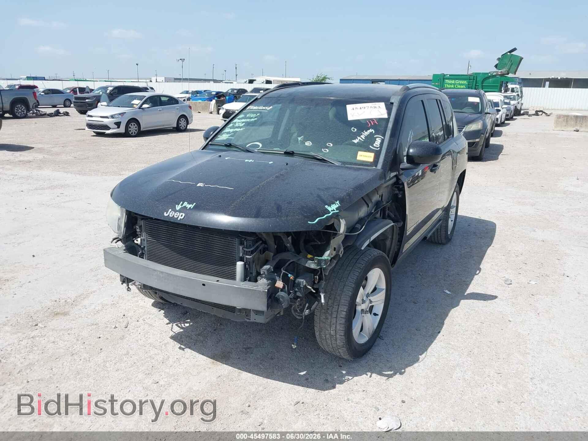 2014 JEEP COMPASS - VIN: 1C4NJCEA7ED643693 - Photo 2