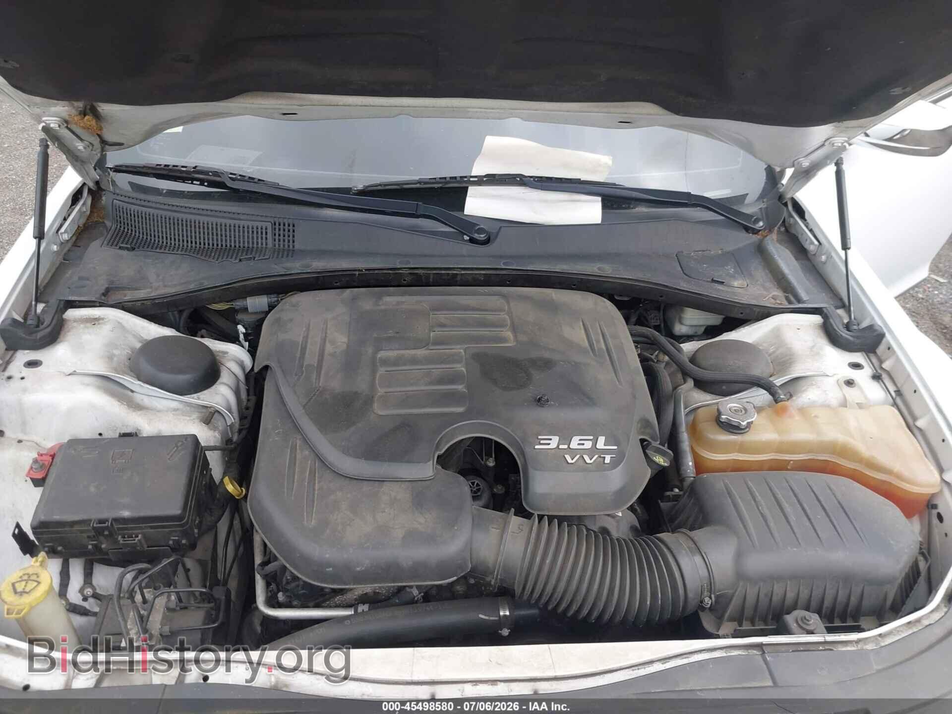 2014 CHRYSLER 300C - VIN: 2C3CCAKG4EH376910 - Photo 10
