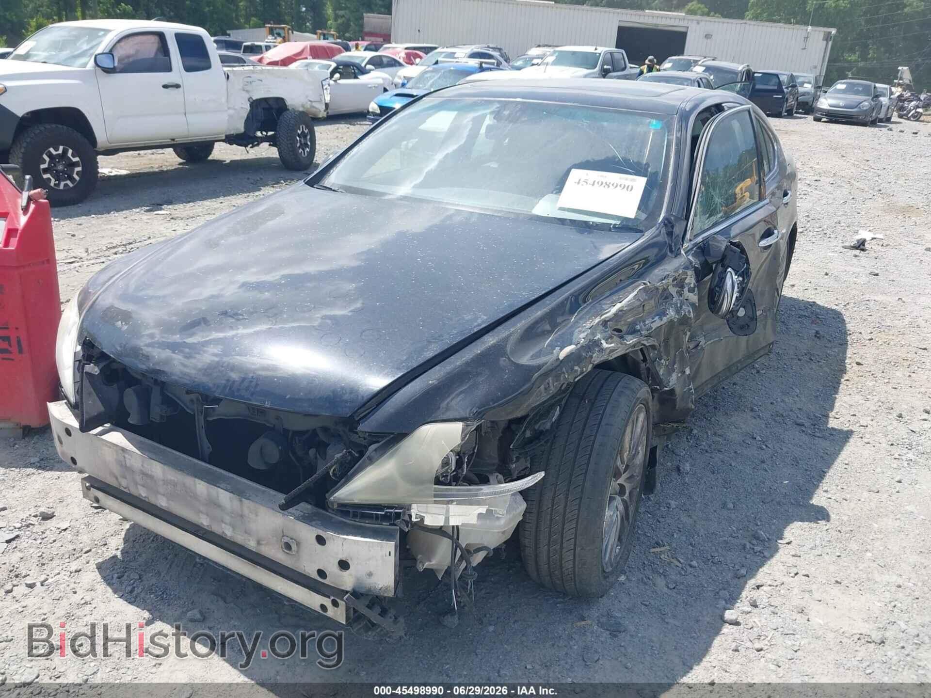 2012 LEXUS LS 460 - VIN: JTHBL5EF4C5111585 - Photo 2