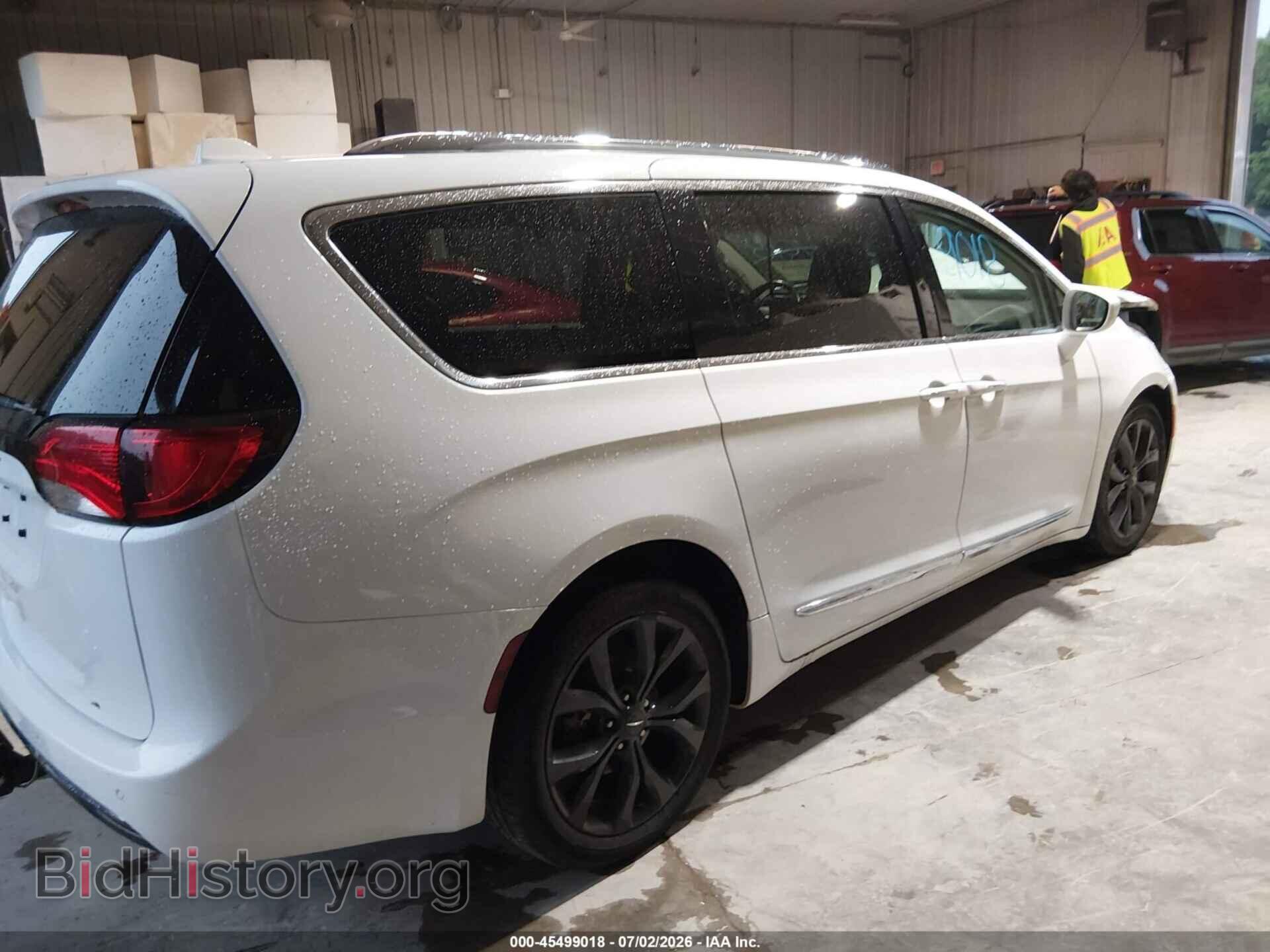 2017 CHRYSLER PACIFICA - VIN: 2C4RC1EG3HR704284 - Photo 4