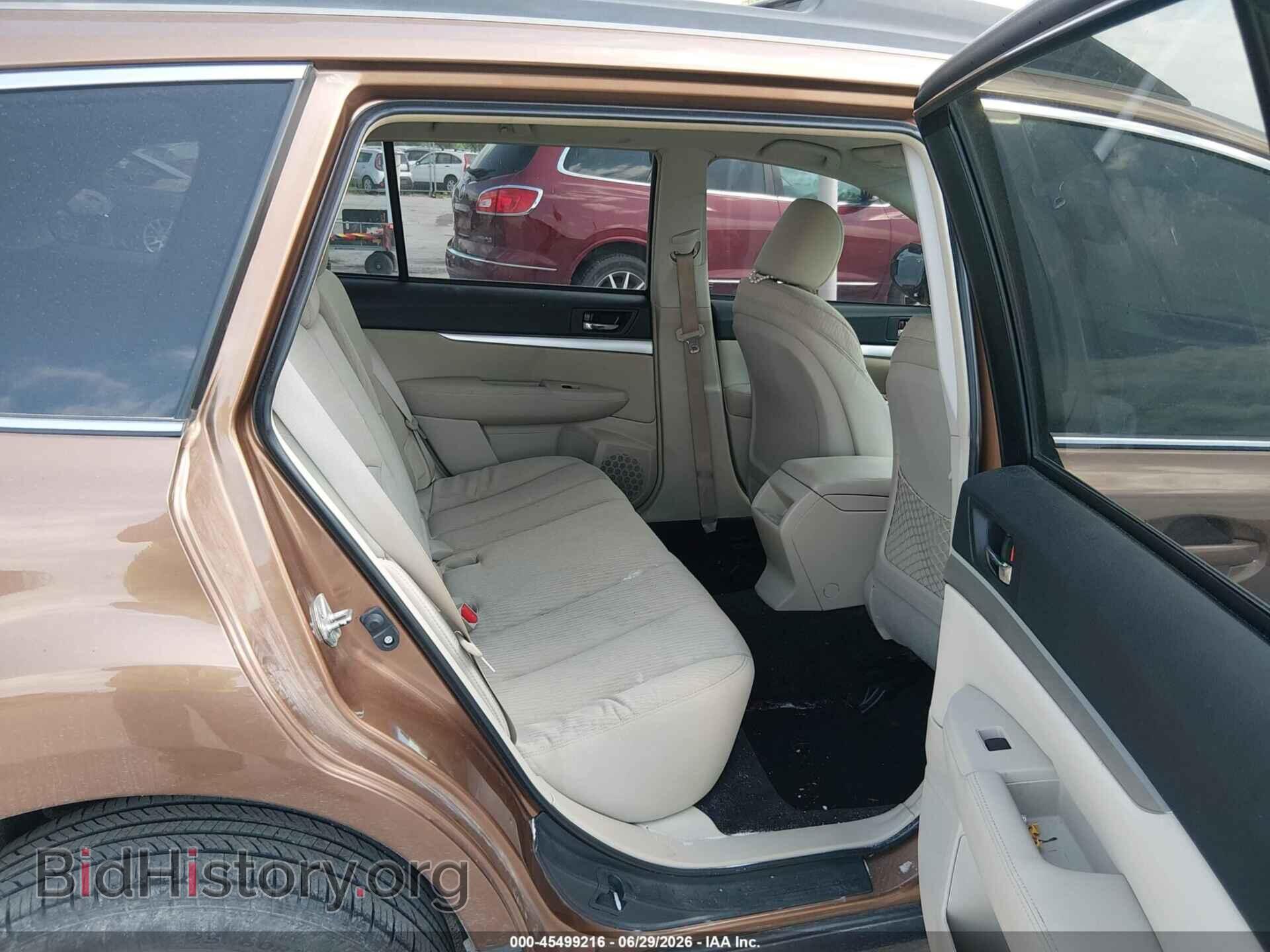 2011 SUBARU OUTBACK - VIN: 4S4BRCCC8B3351323 - Photo 8