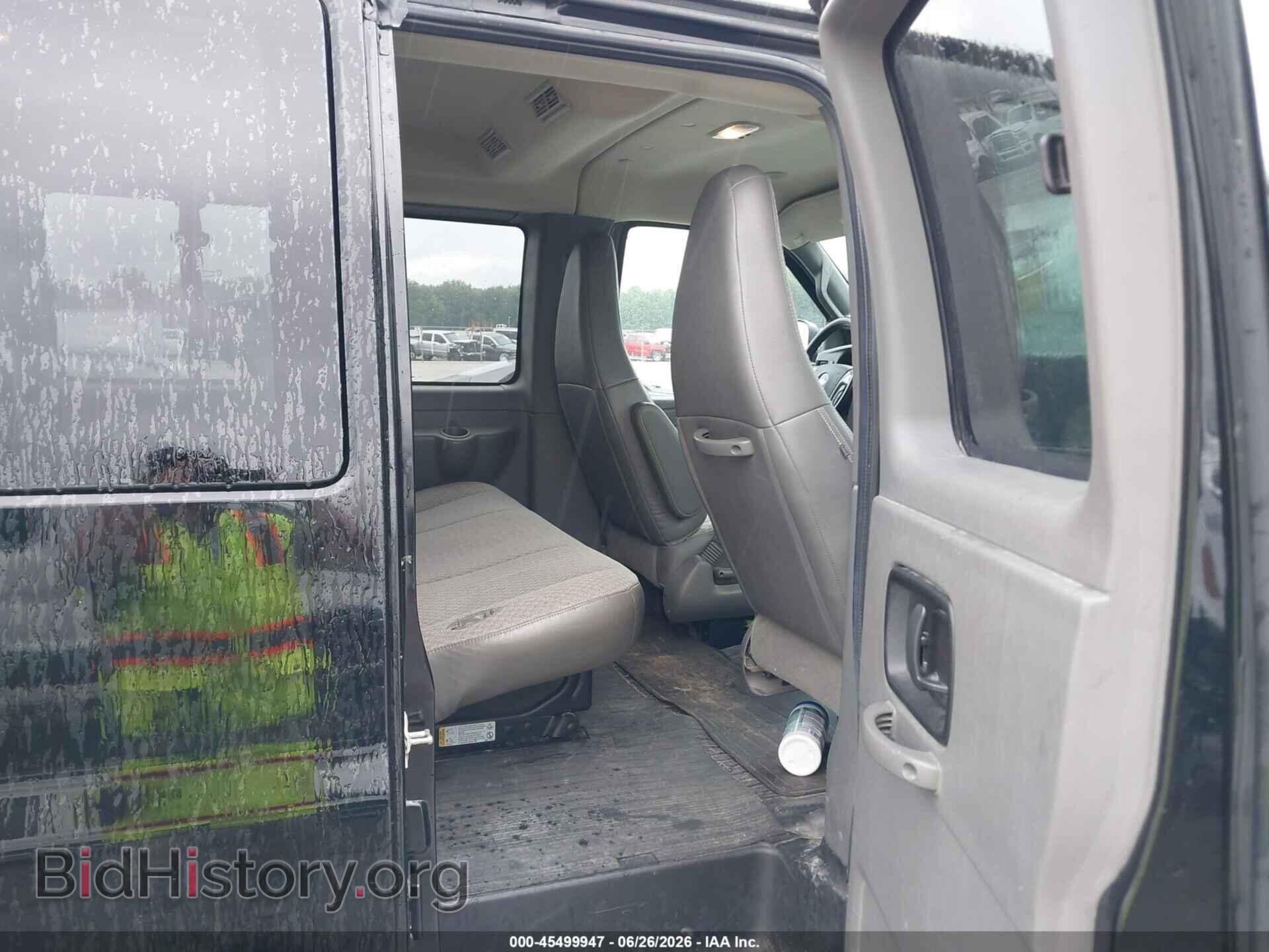 2017 CHEVROLET EXPRESS 3500 - VIN: 1GAZGPFF9H1266610 - Фото 8