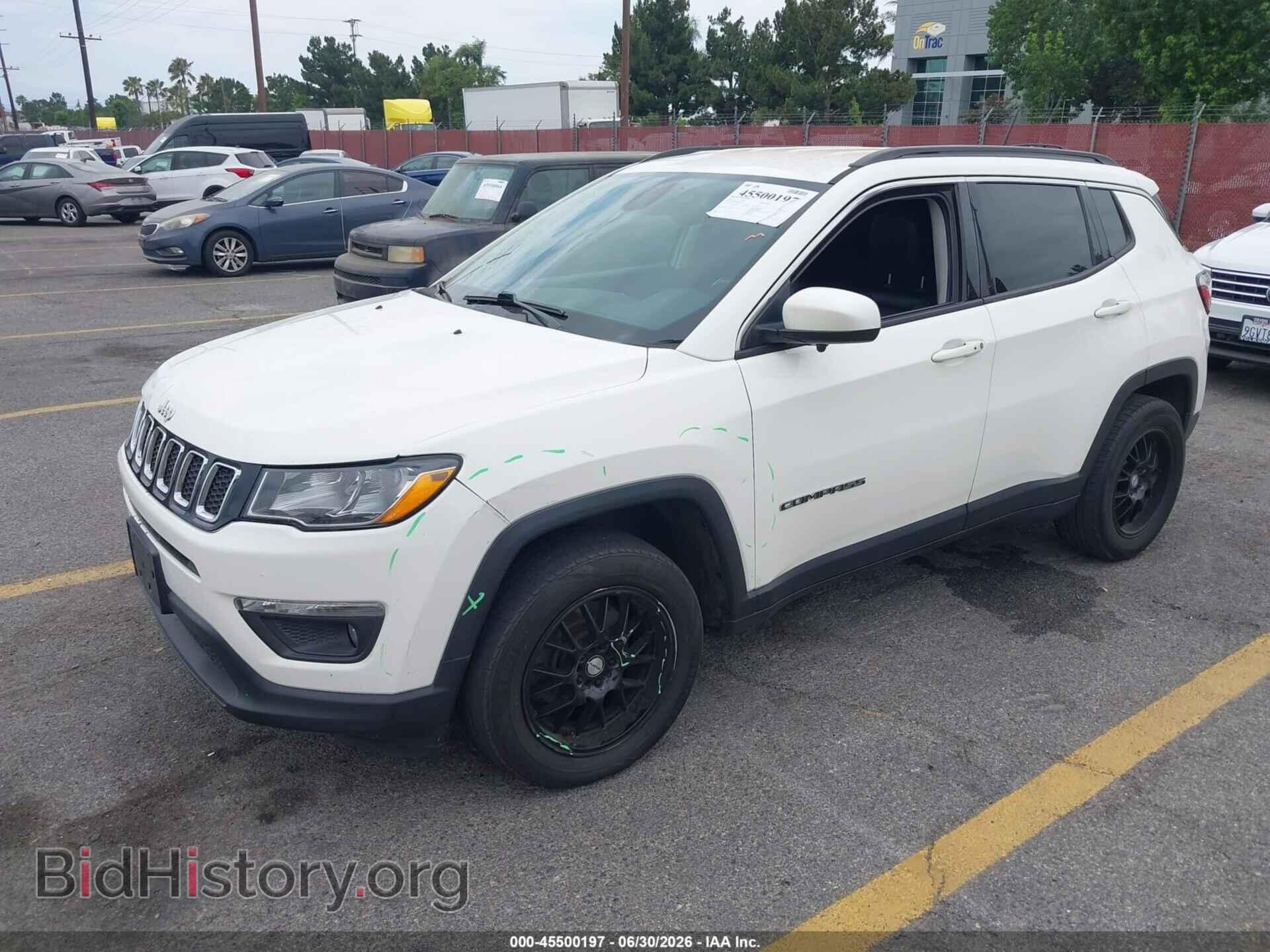 2017 JEEP COMPASS - VIN: 3C4NJCBB8HT653077 - Photo 2