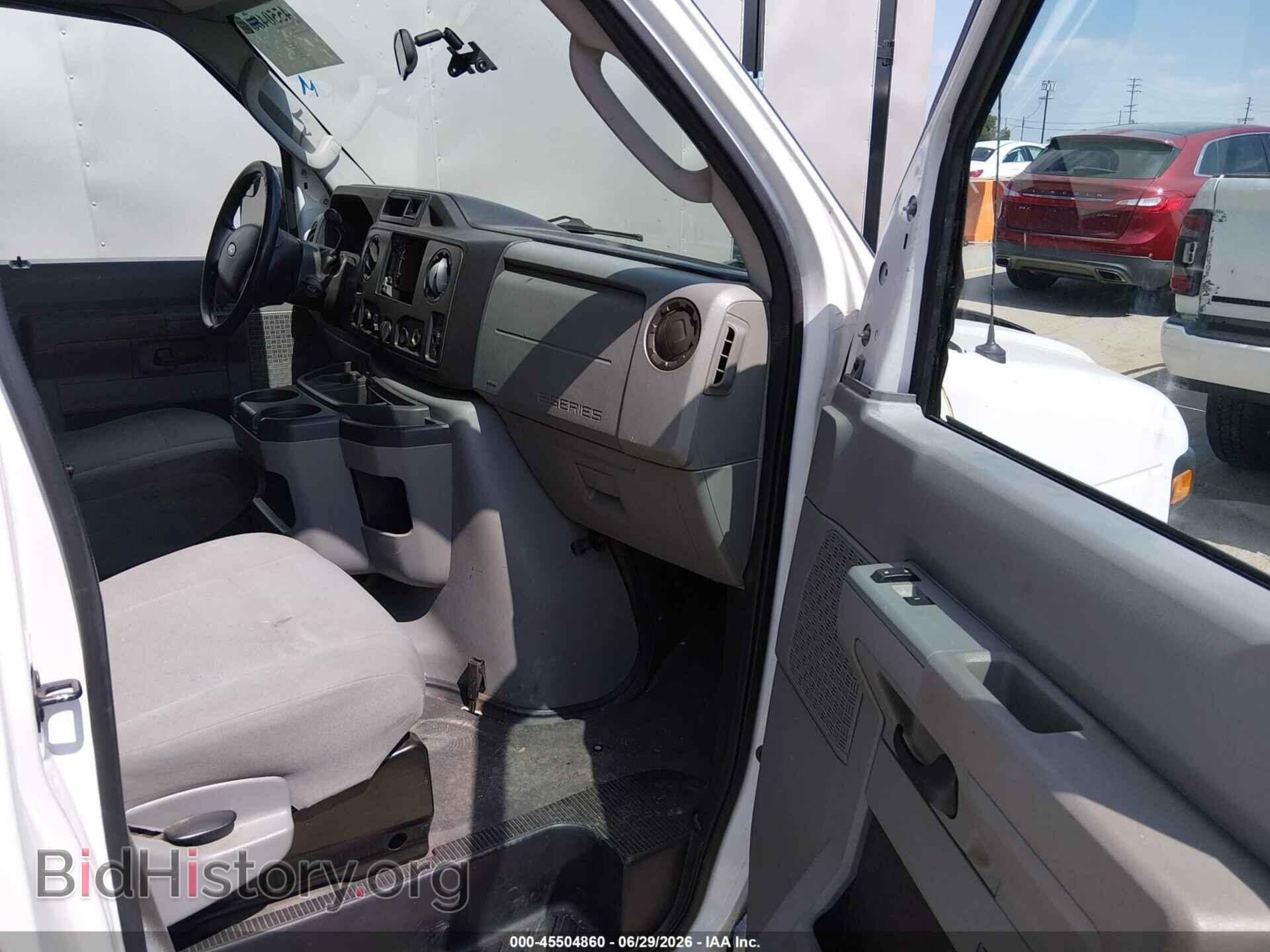 2011 FORD E-150 - VIN: 1FTNE1EW1BDA32736 - Фото 5