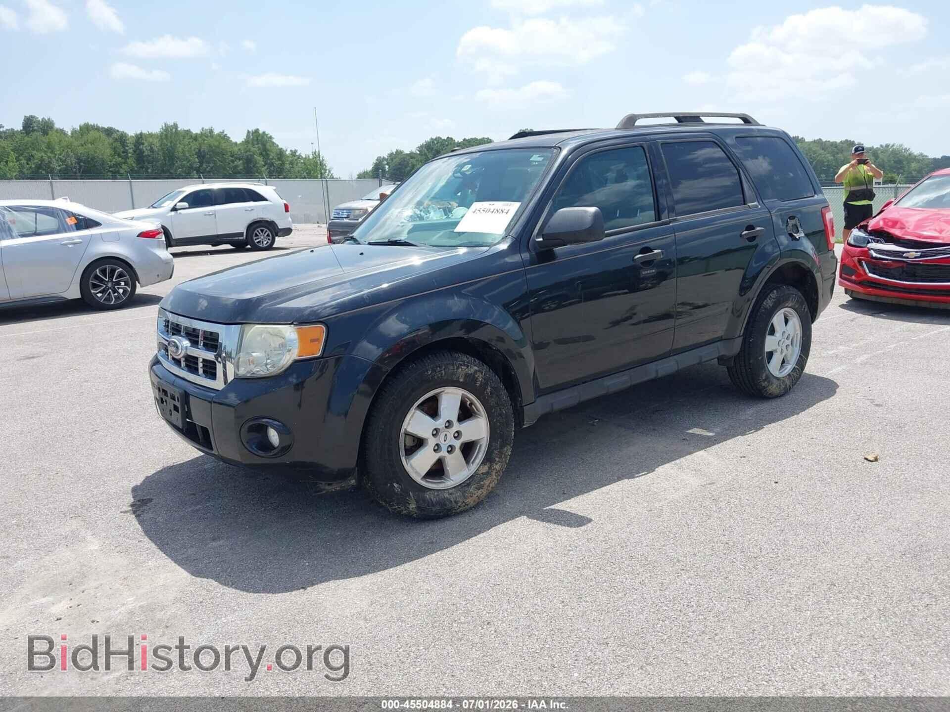 2011 FORD ESCAPE - VIN: 1FMCU0D76BKB20803 - Фото 2