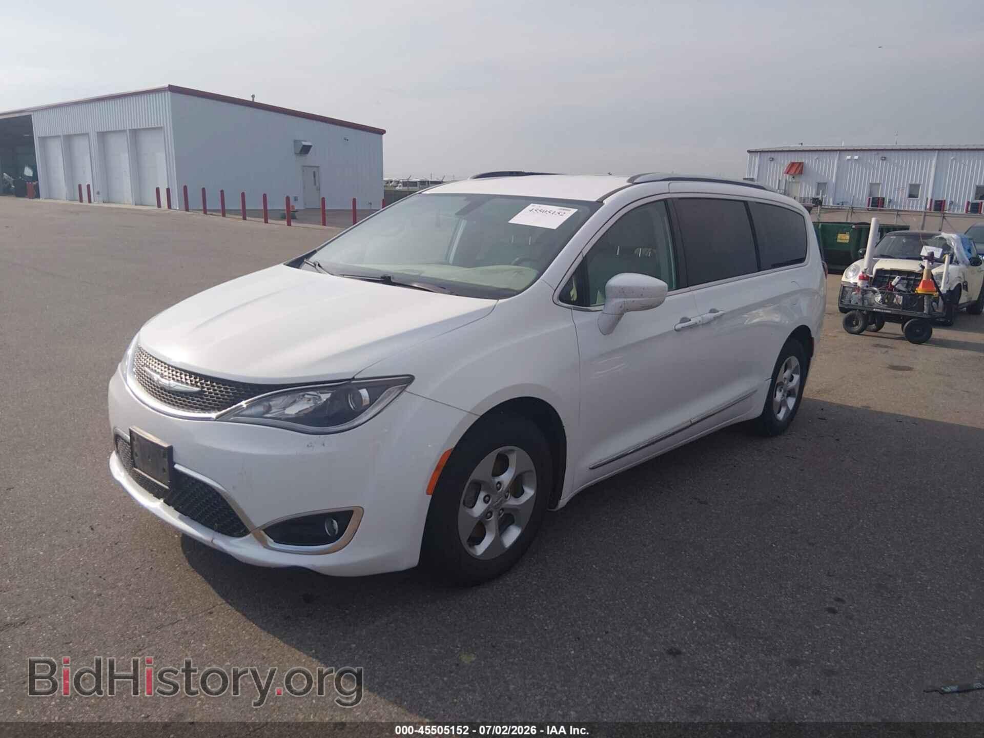 2017 CHRYSLER PACIFICA - VIN: 2C4RC1EG5HR510517 - Photo 2