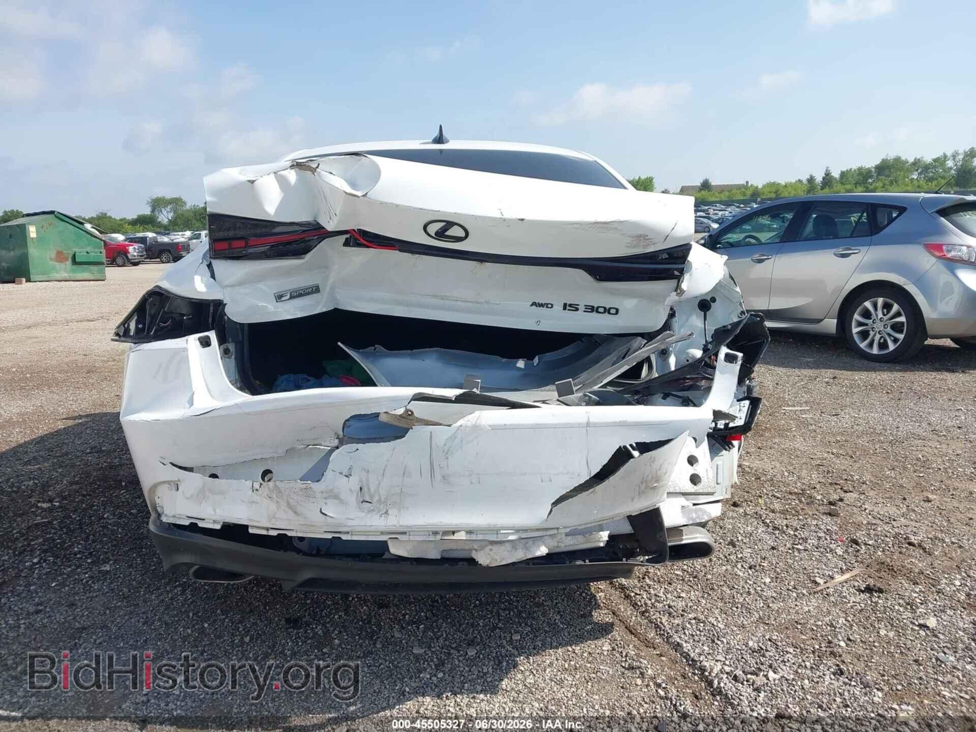 2019 LEXUS IS 300 - VIN: JTHC81D21K5037487 - Photo 16