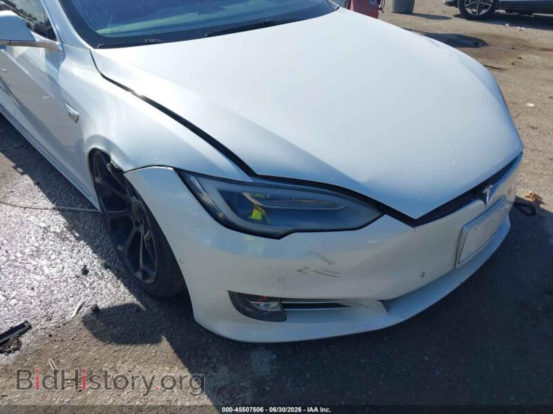 2018 Tesla MODEL S (VIN 5YJSA1E28JF246822) — фото 6 из 18