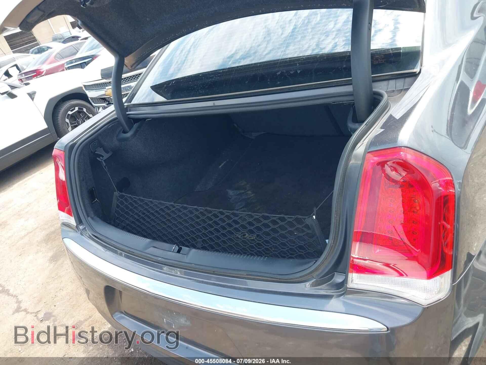 2016 CHRYSLER 300C - VIN: 2C3CCAEG3GH151893 - Photo 16