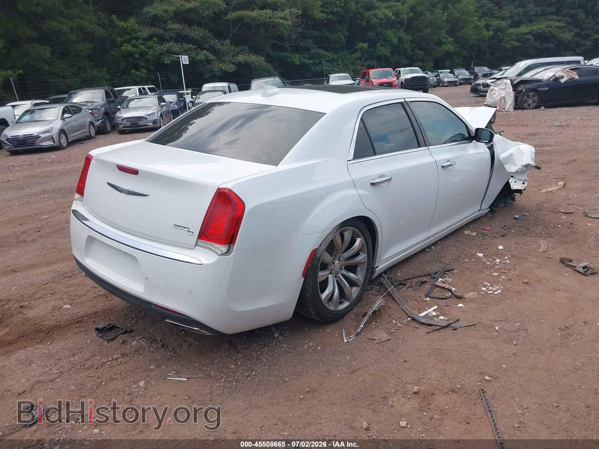 2017 CHRYSLER 300C - VIN: 2C3CCAEG1HH570391 - Photo 4
