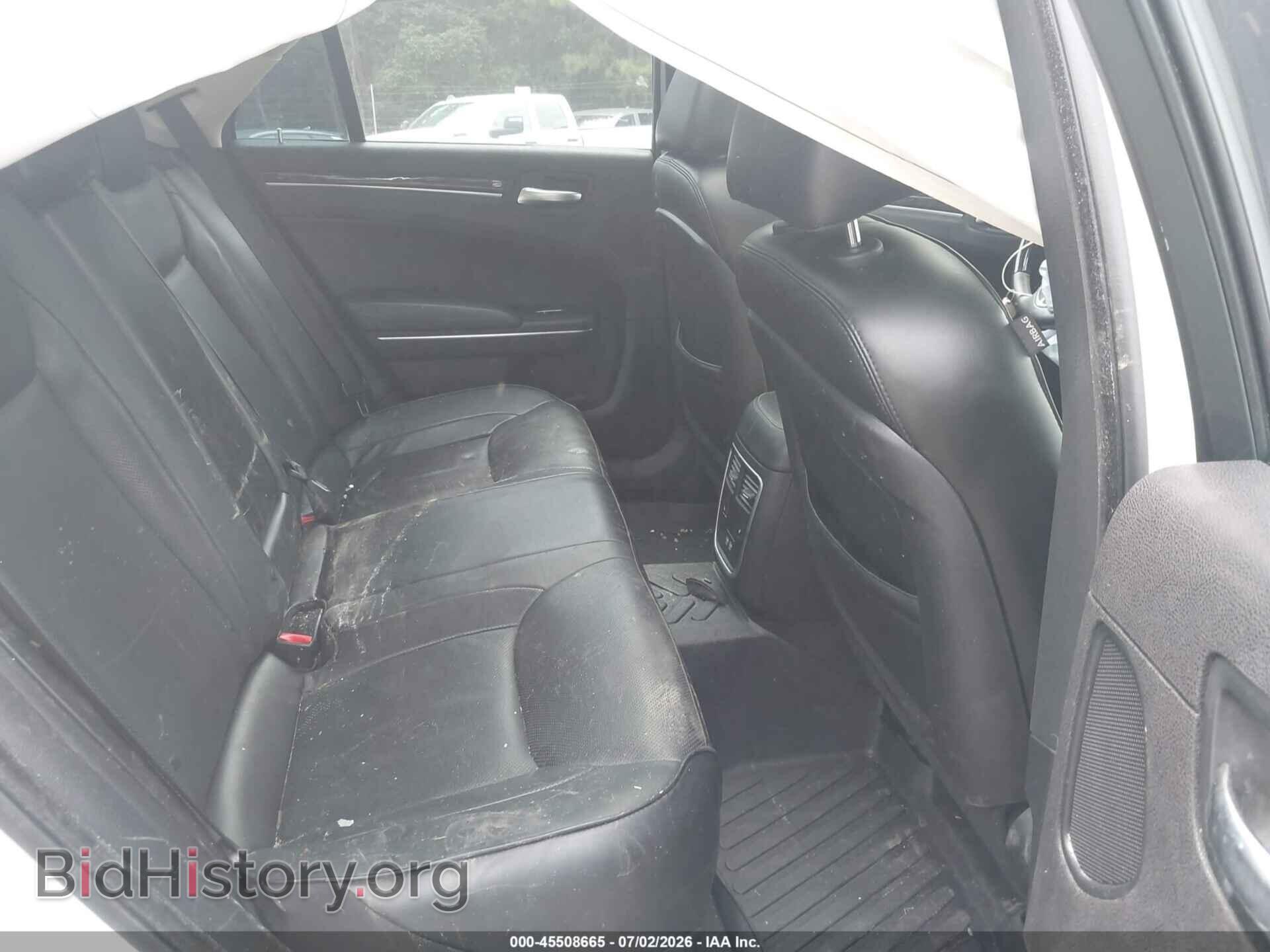 2017 CHRYSLER 300C - VIN: 2C3CCAEG1HH570391 - Photo 8