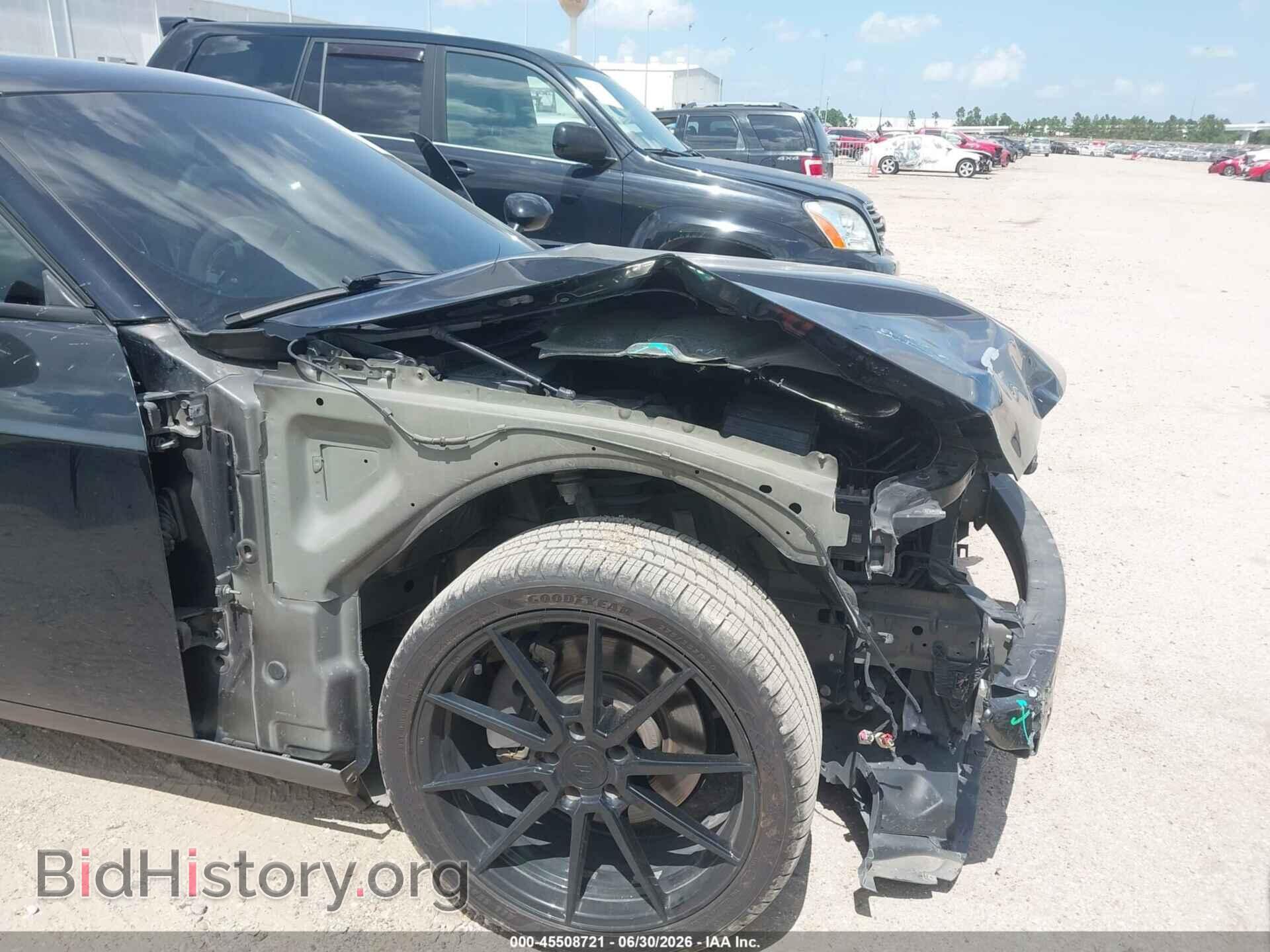 2018 DODGE CHALLENGER - VIN: 2C3CDZAG4JH202410 - Photo 19