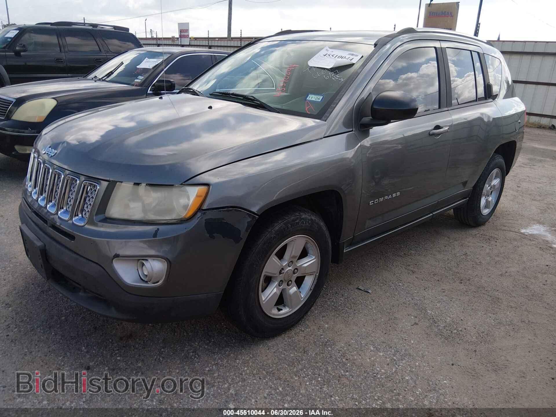 2012 JEEP COMPASS - VIN: 1C4NJCEB6CD666436 - Photo 2