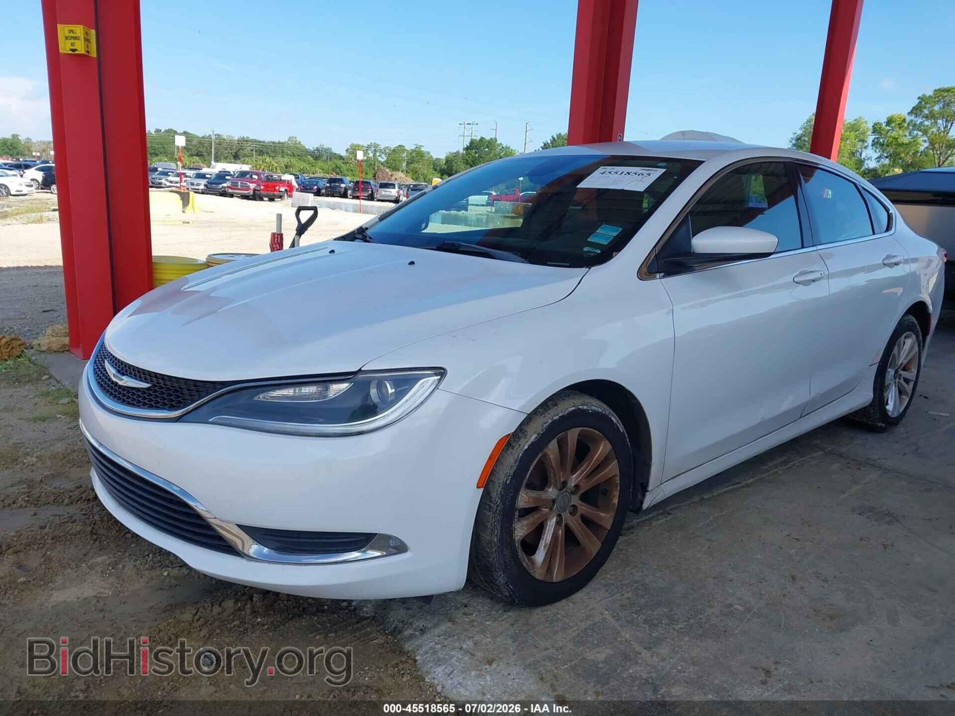 2015 CHRYSLER 200 - VIN: 1C3CCCAB5FN630599 - Photo 2
