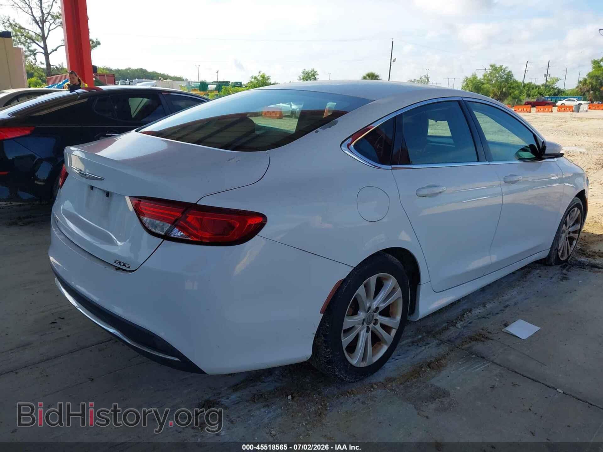 2015 CHRYSLER 200 - VIN: 1C3CCCAB5FN630599 - Photo 4