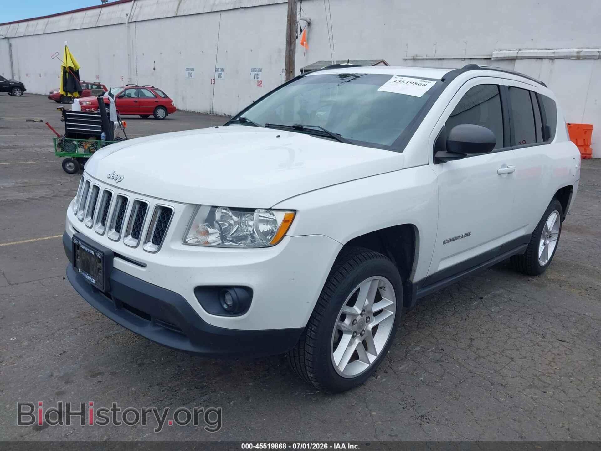 2011 JEEP COMPASS - VIN: 1J4NF5FB8BD176536 - Photo 2