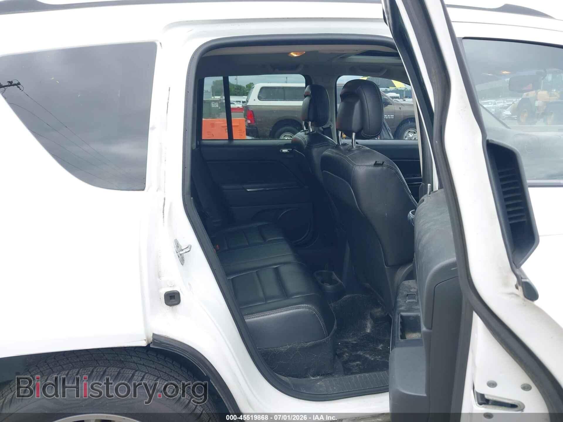 2011 JEEP COMPASS - VIN: 1J4NF5FB8BD176536 - Photo 8