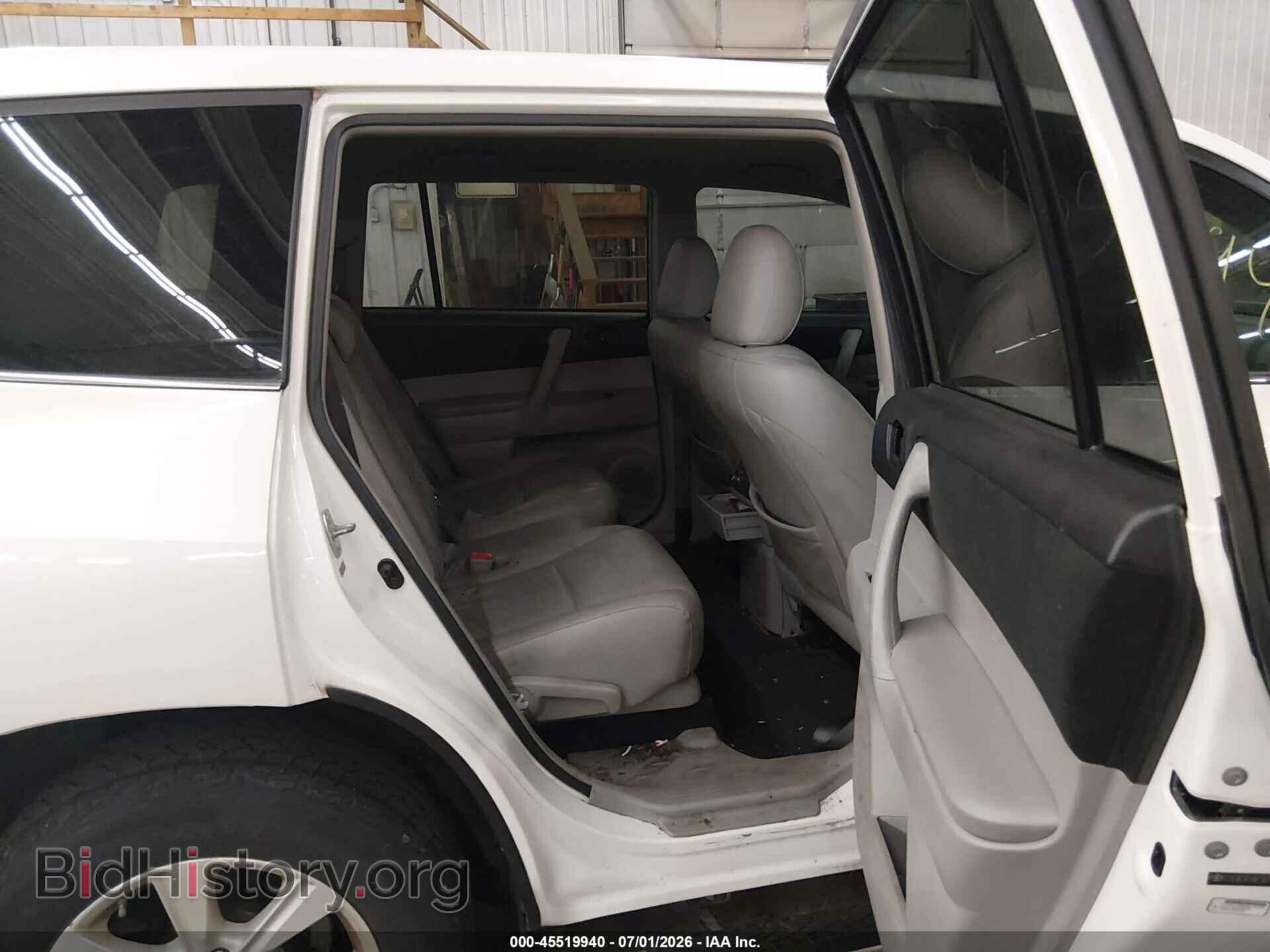 2012 TOYOTA HIGHLANDER - VIN: 5TDZK3EH8CS070963 - Фото 8
