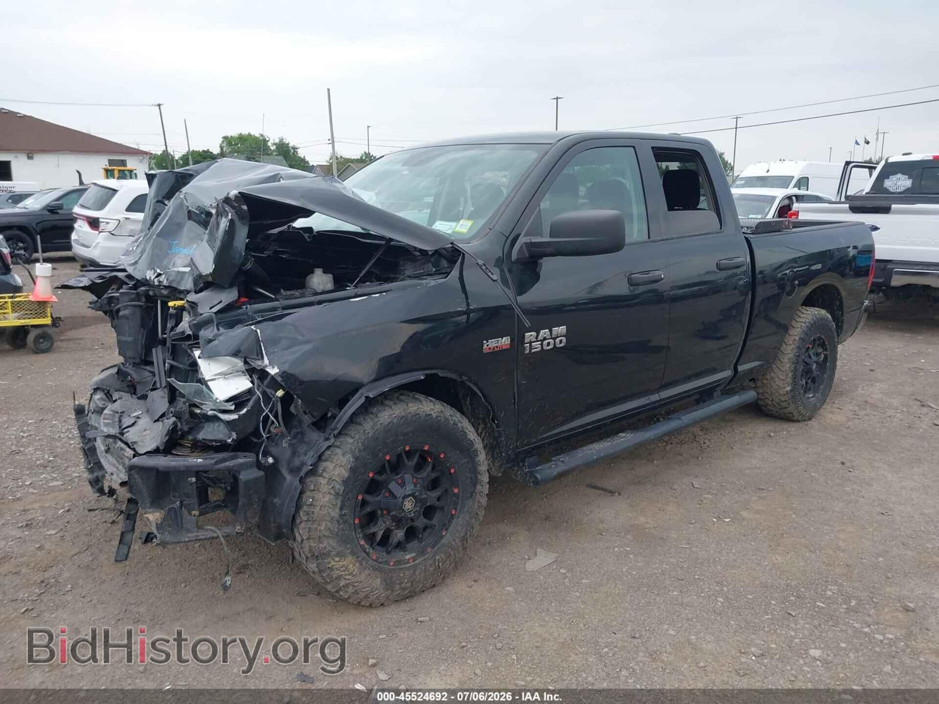2018 RAM 1500 - VIN: 1C6RR7FT5JS351619 - Photo 2
