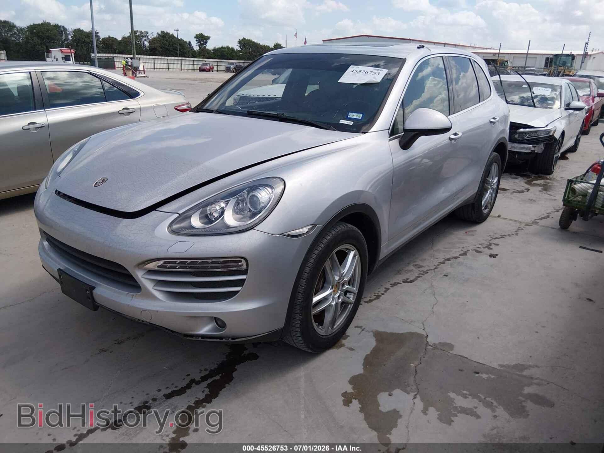 2011 PORSCHE CAYENNE - VIN: WP1AA2A27BLA03698 - Photo 2