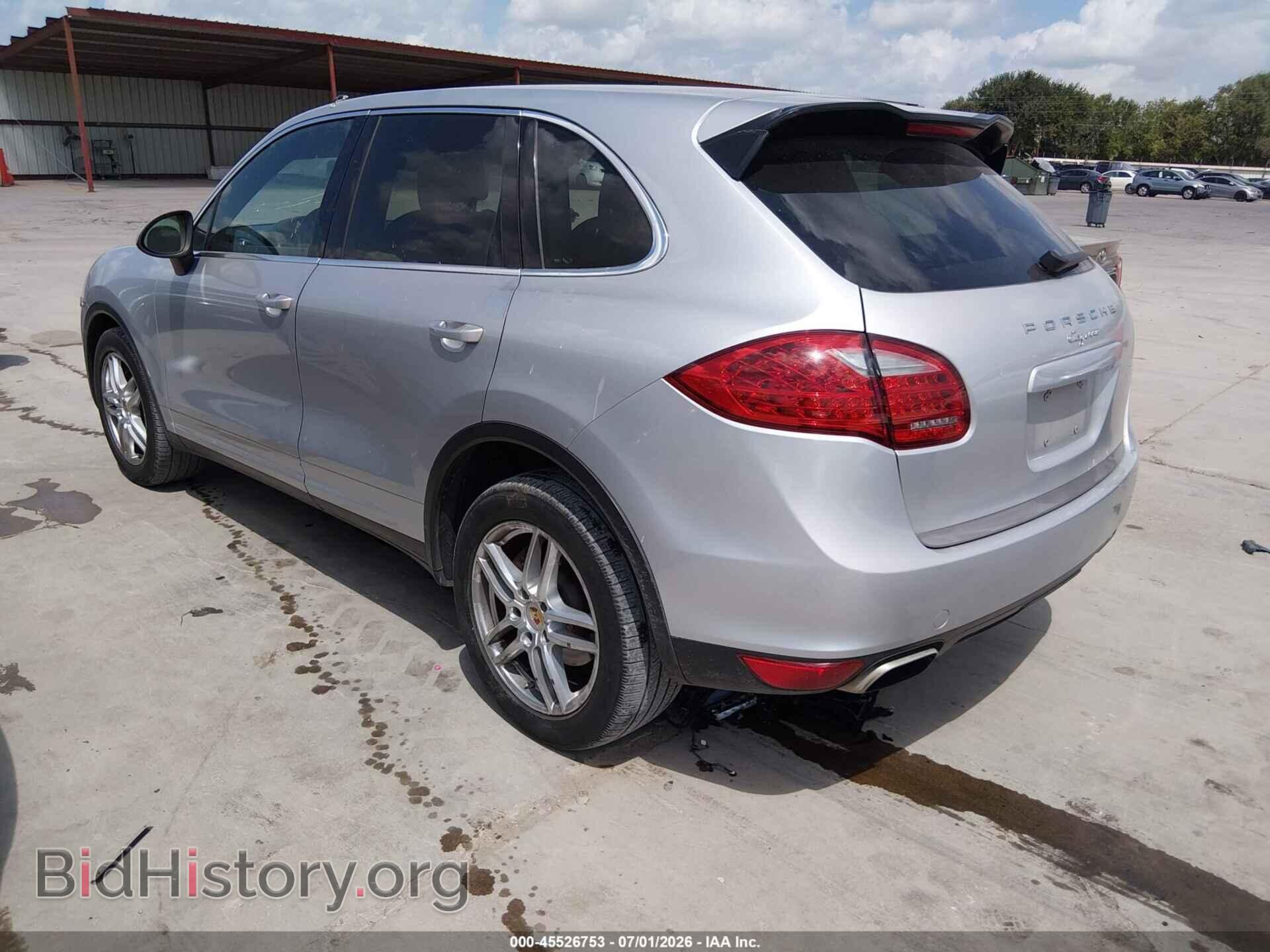 2011 PORSCHE CAYENNE - VIN: WP1AA2A27BLA03698 - Photo 3