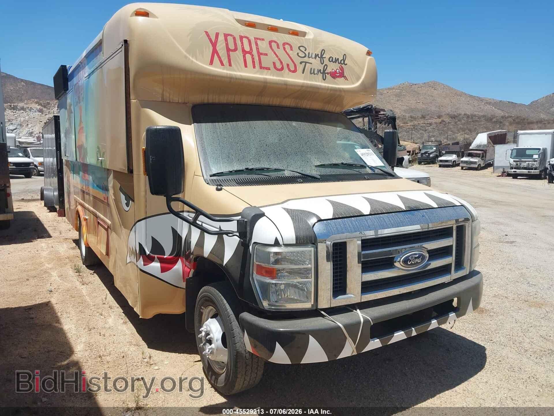 Photo 1FDFE4FS6EDB10493 - FORD E-450 CUTAWAY 2014