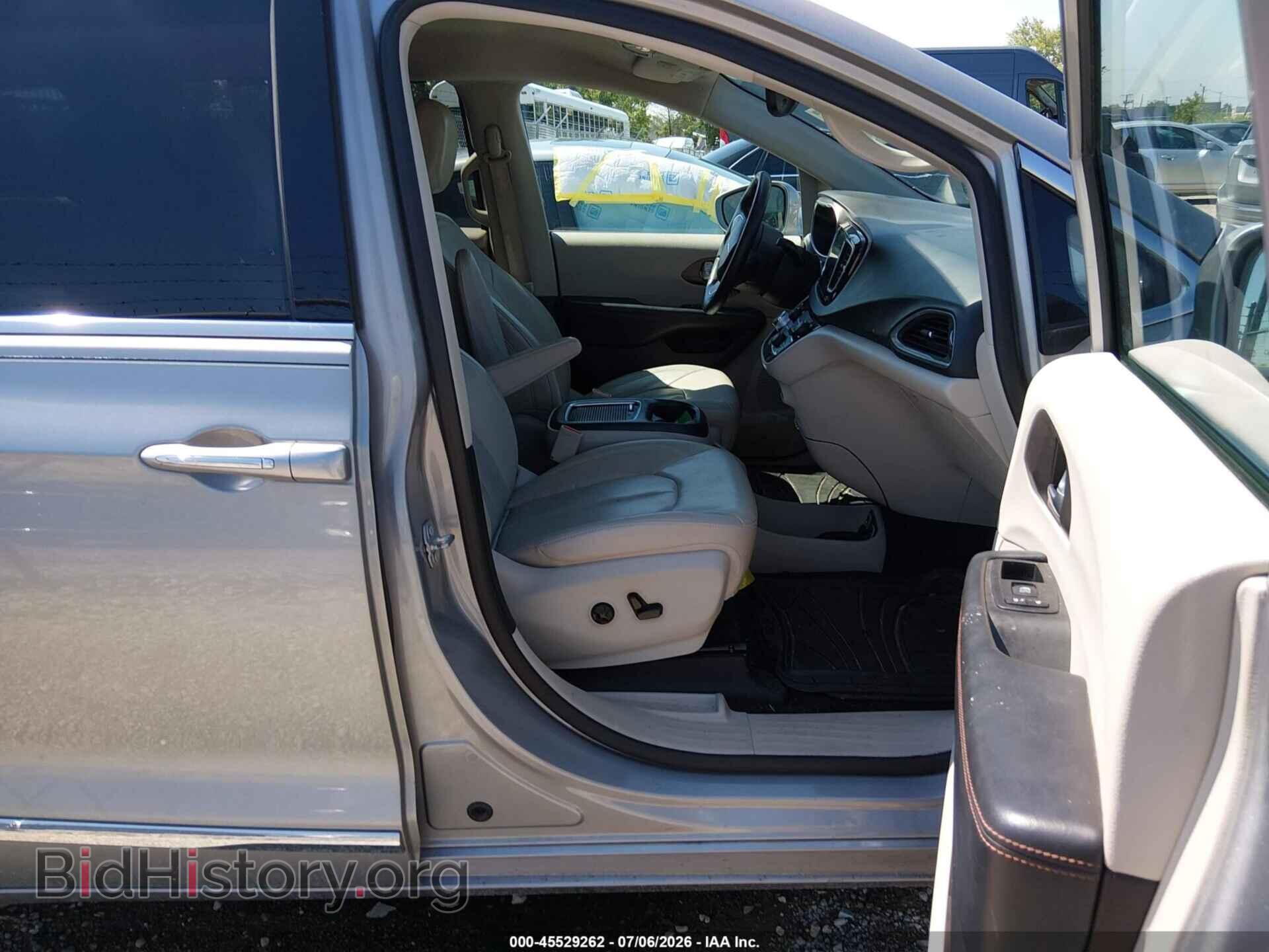 2017 CHRYSLER PACIFICA - VIN: 2C4RC1EG5HR665701 - Photo 5