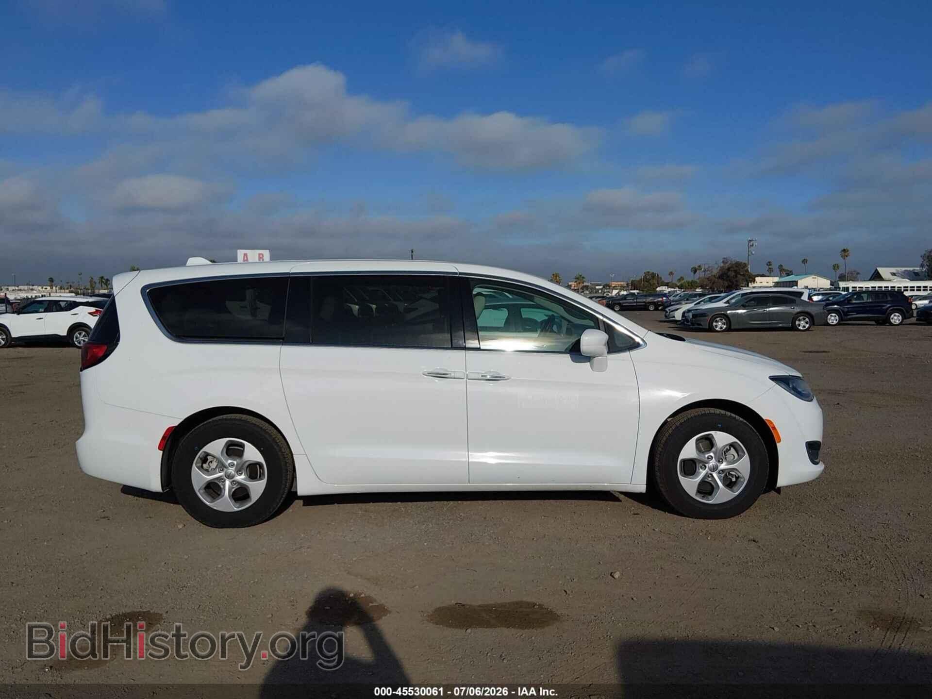 2019 CHRYSLER PACIFICA HYBRID - VIN: 2C4RC1H76KR508777 - Фото 14