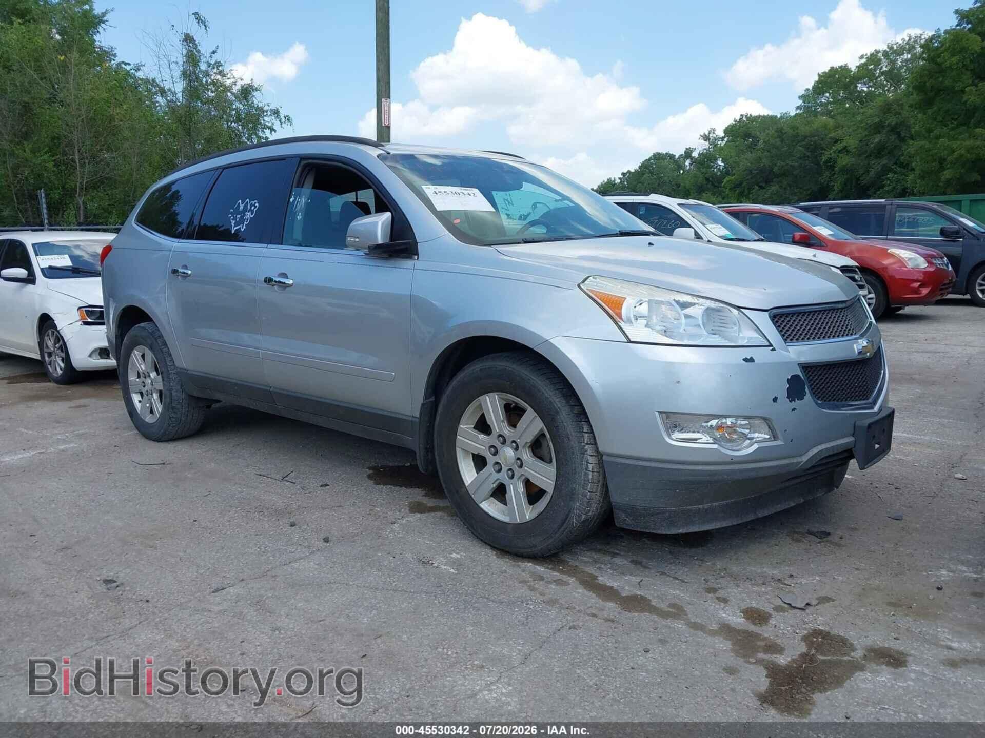 Photo 1GNKRJED8BJ282358 - CHEVROLET TRAVERSE 2011