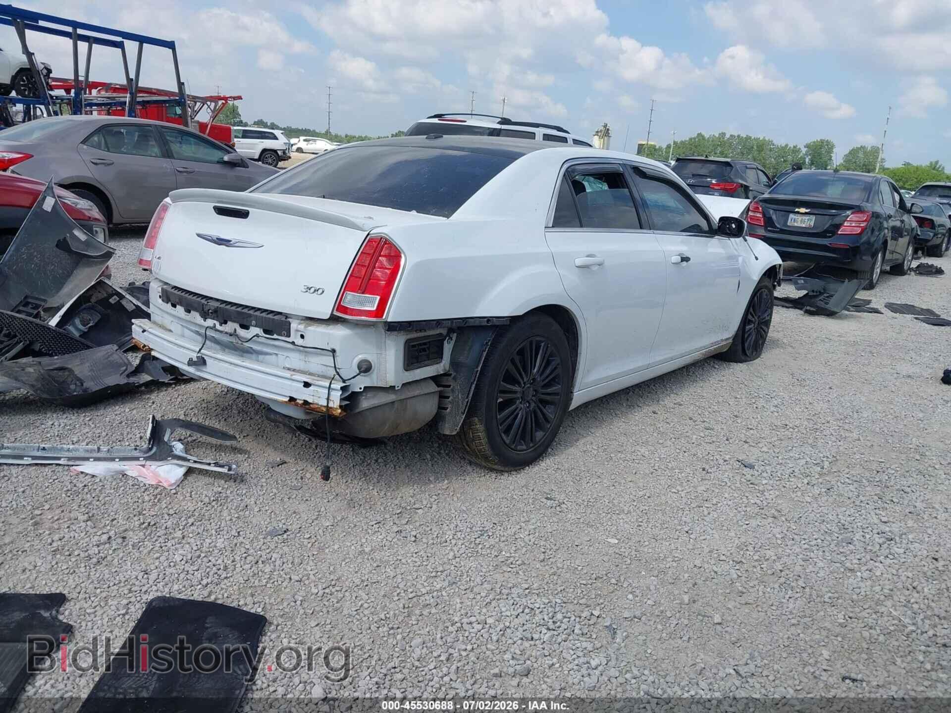 2014 CHRYSLER 300 - VIN: 2C3CCARG5EH384374 - Photo 4