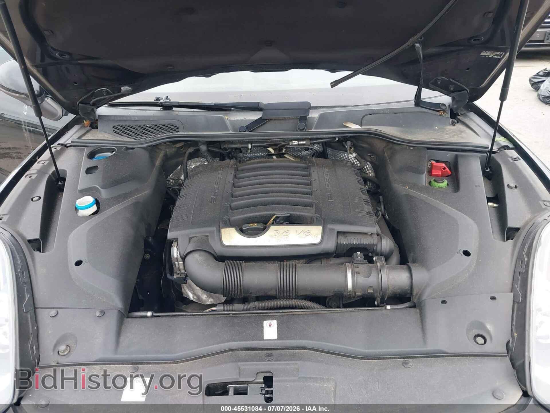 2017 PORSCHE CAYENNE - VIN: WP1AA2A24HKA89633 - Photo 10