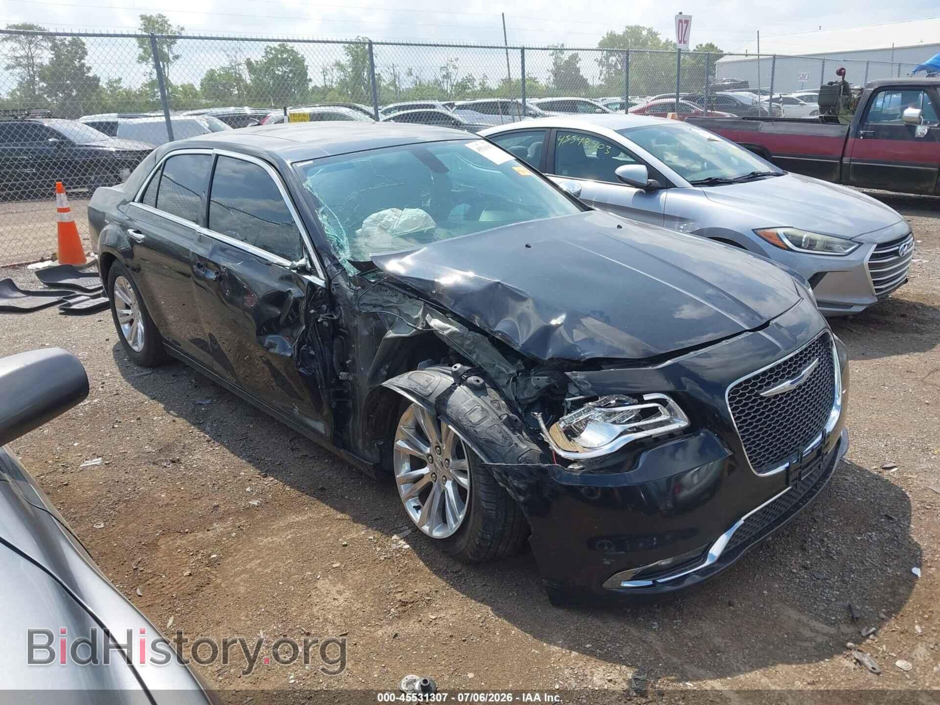 Фотография 2C3CCAEG2HH570819 - CHRYSLER 300C 2017