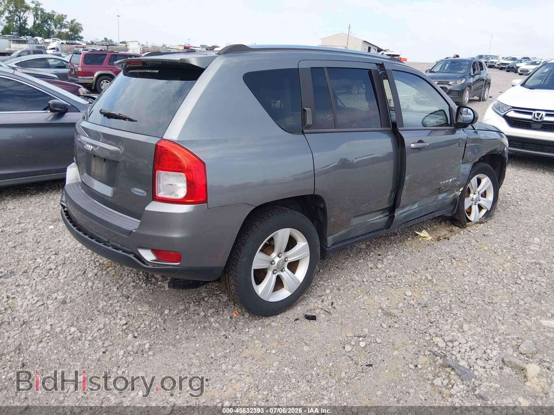 2011 JEEP COMPASS - VIN: 1J4NF1FB2BD202024 - Photo 4
