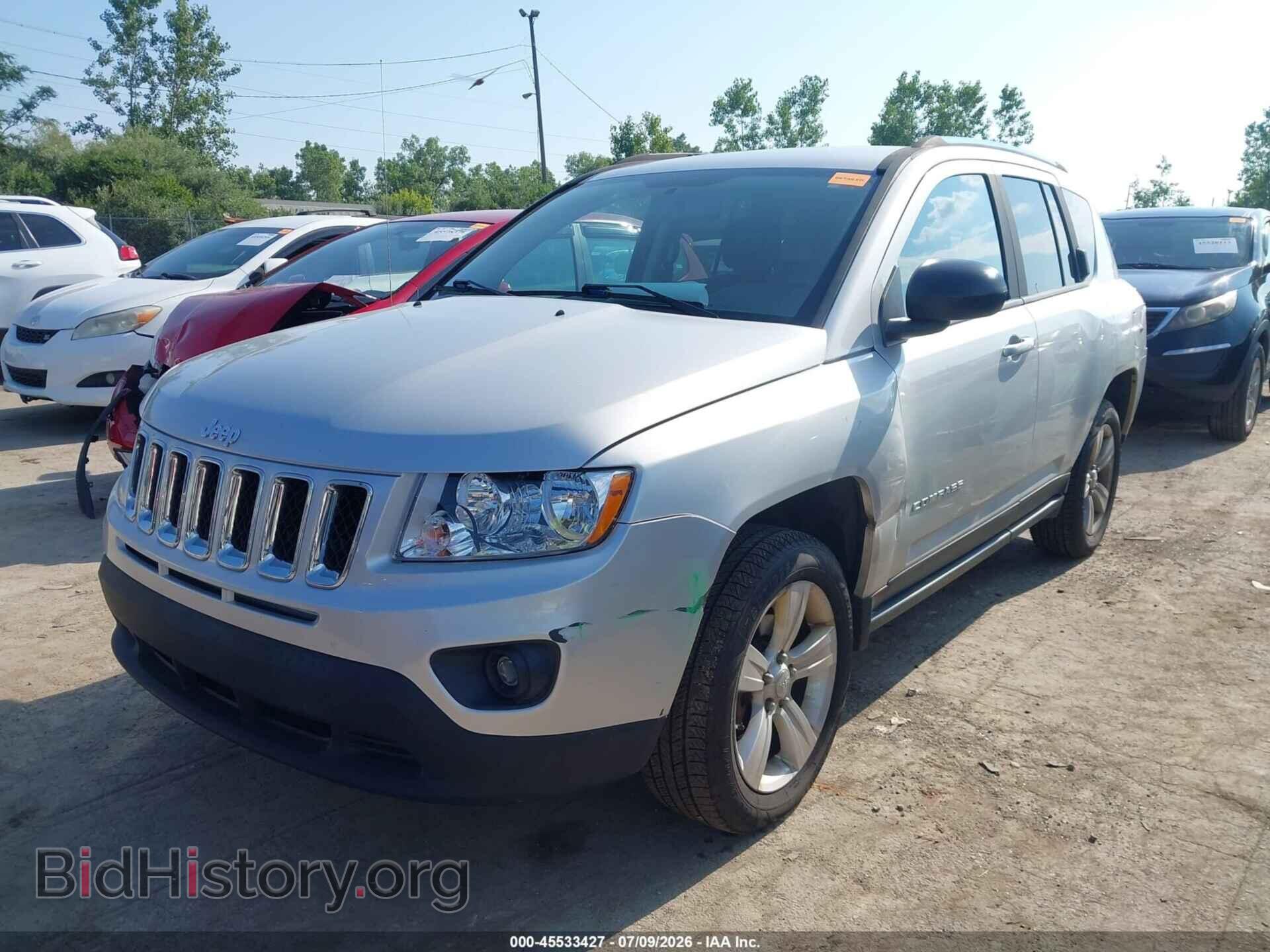 2011 JEEP COMPASS - VIN: 1J4NF1FB8BD244665 - Photo 2
