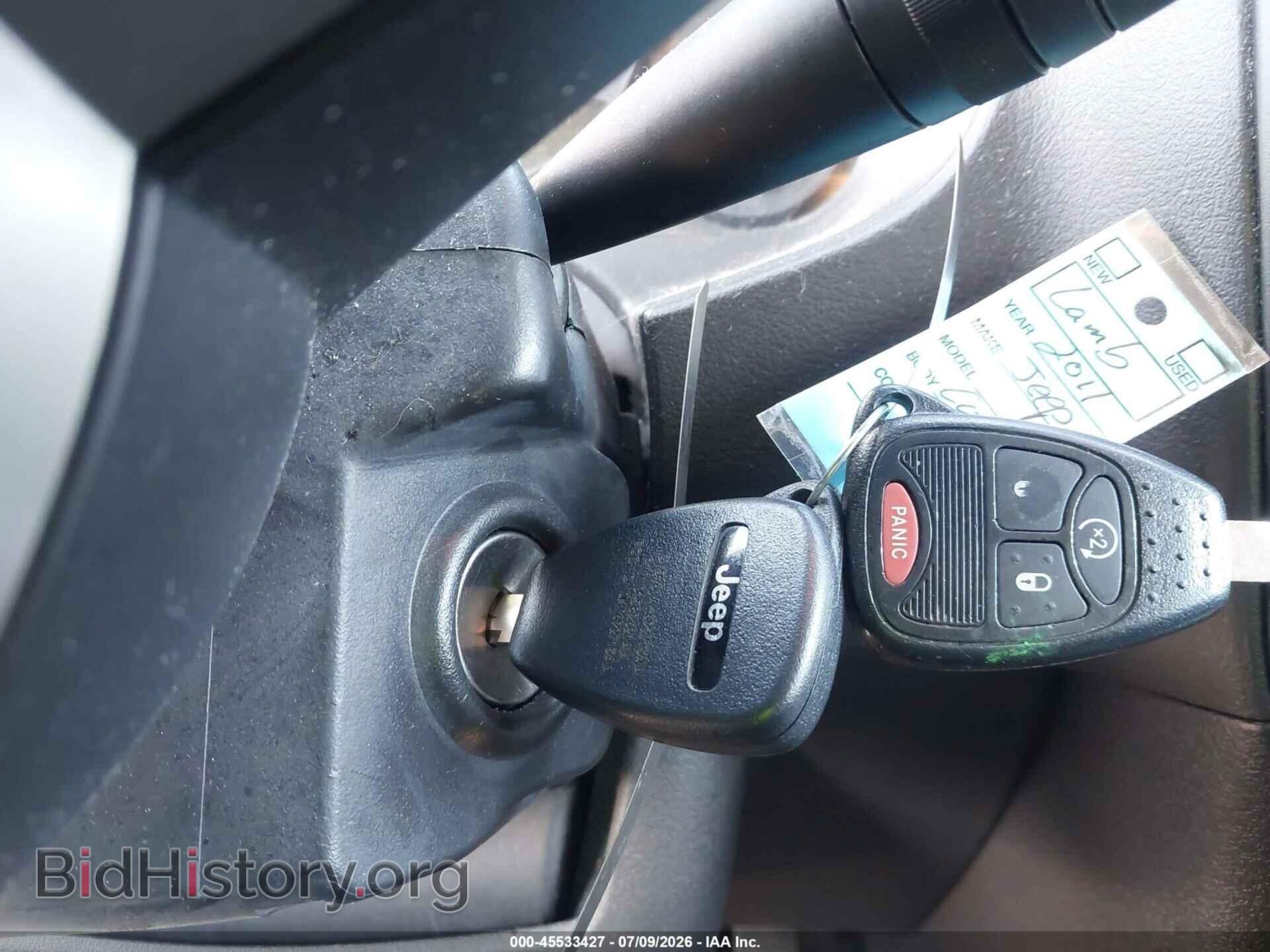 2011 JEEP COMPASS - VIN: 1J4NF1FB8BD244665 - Photo 11