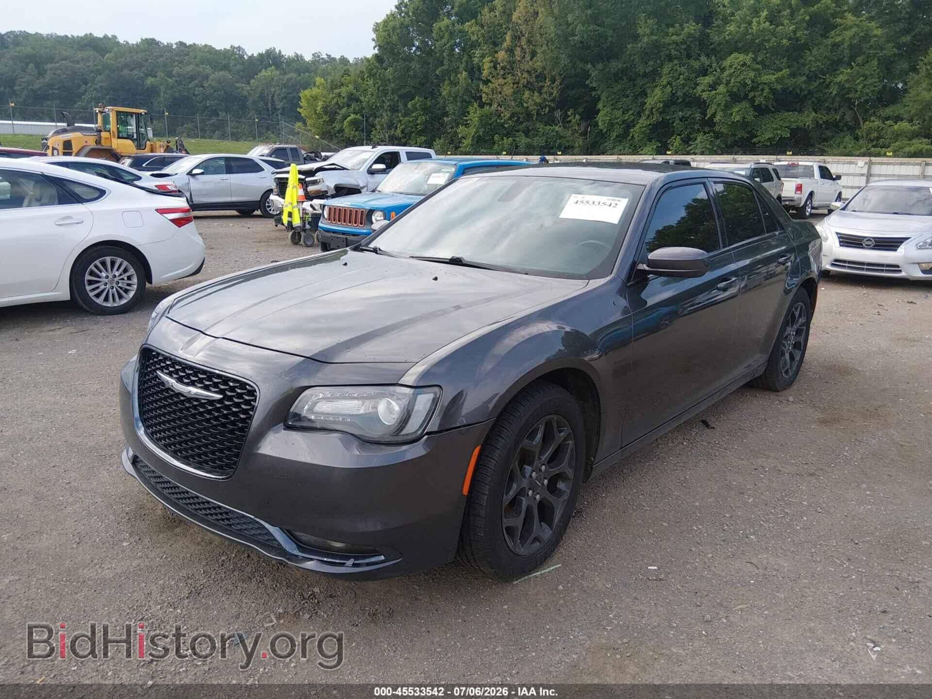 2019 CHRYSLER 300 - VIN: 2C3CCAGG7KH533849 - Photo 2