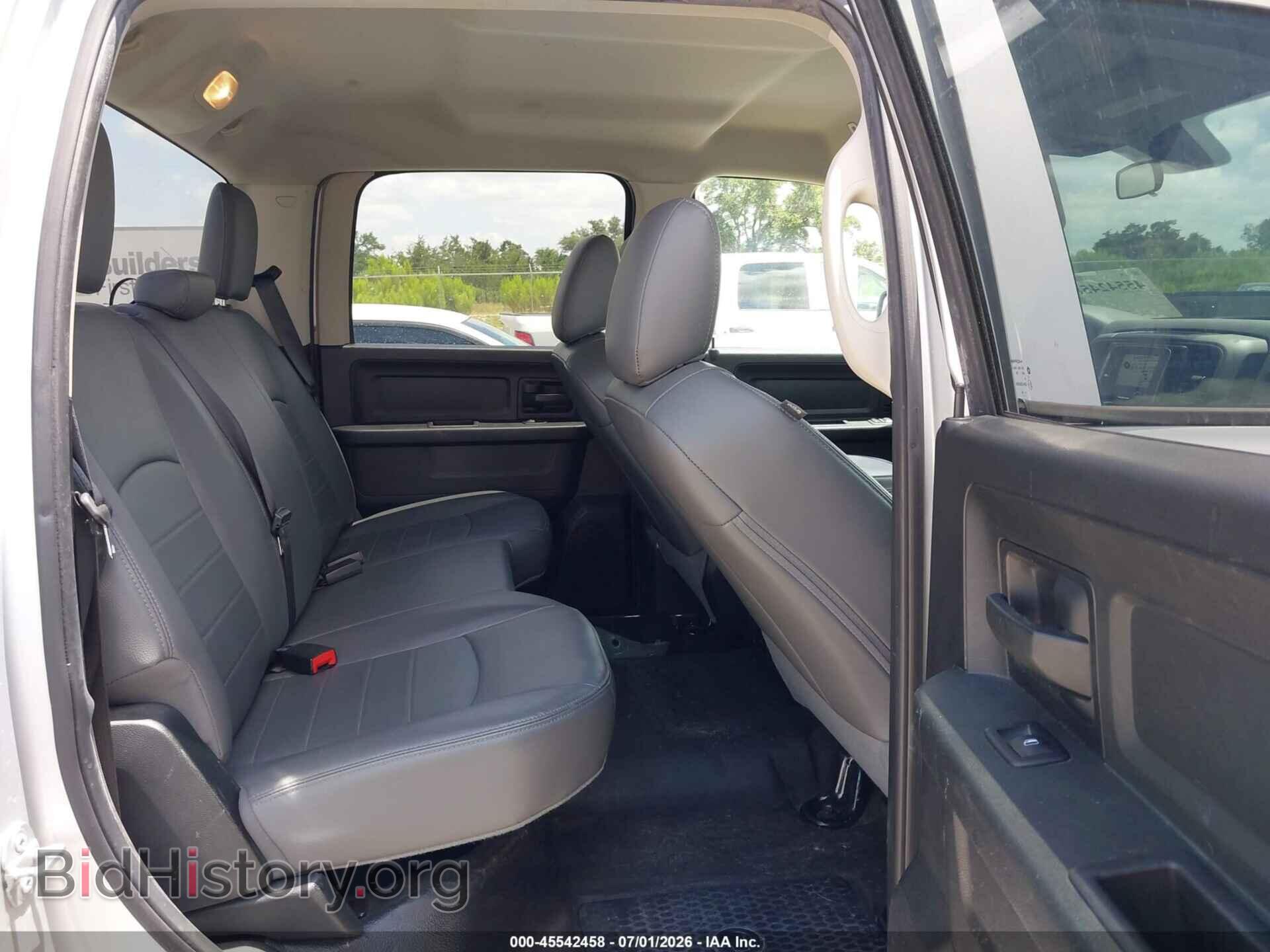 2018 RAM 1500 - VIN: 1C6RR6KGXJS303620 - Фото 8