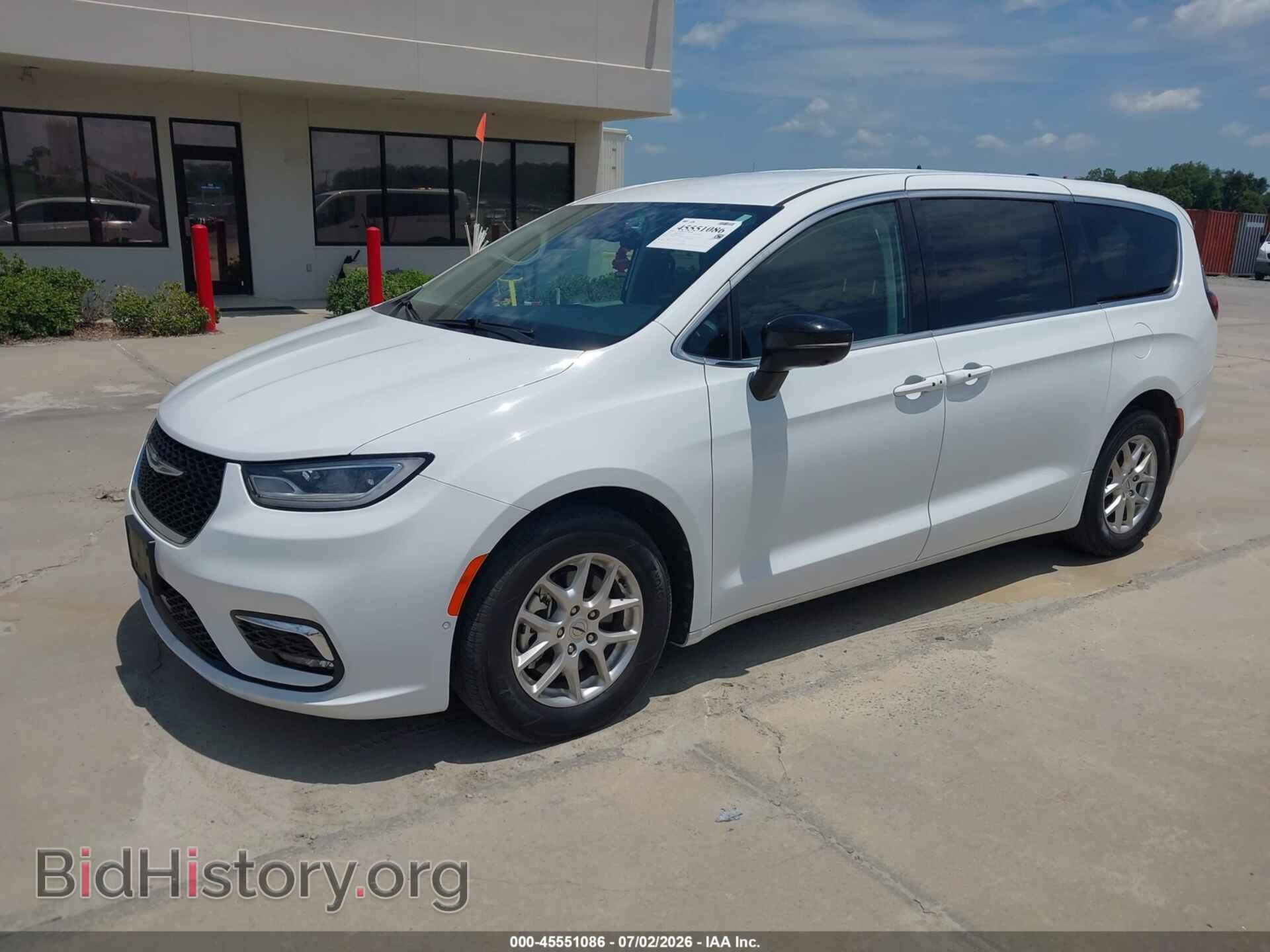 2024 CHRYSLER PACIFICA - VIN: 2C4RC1BG7RR135722 - Фото 2