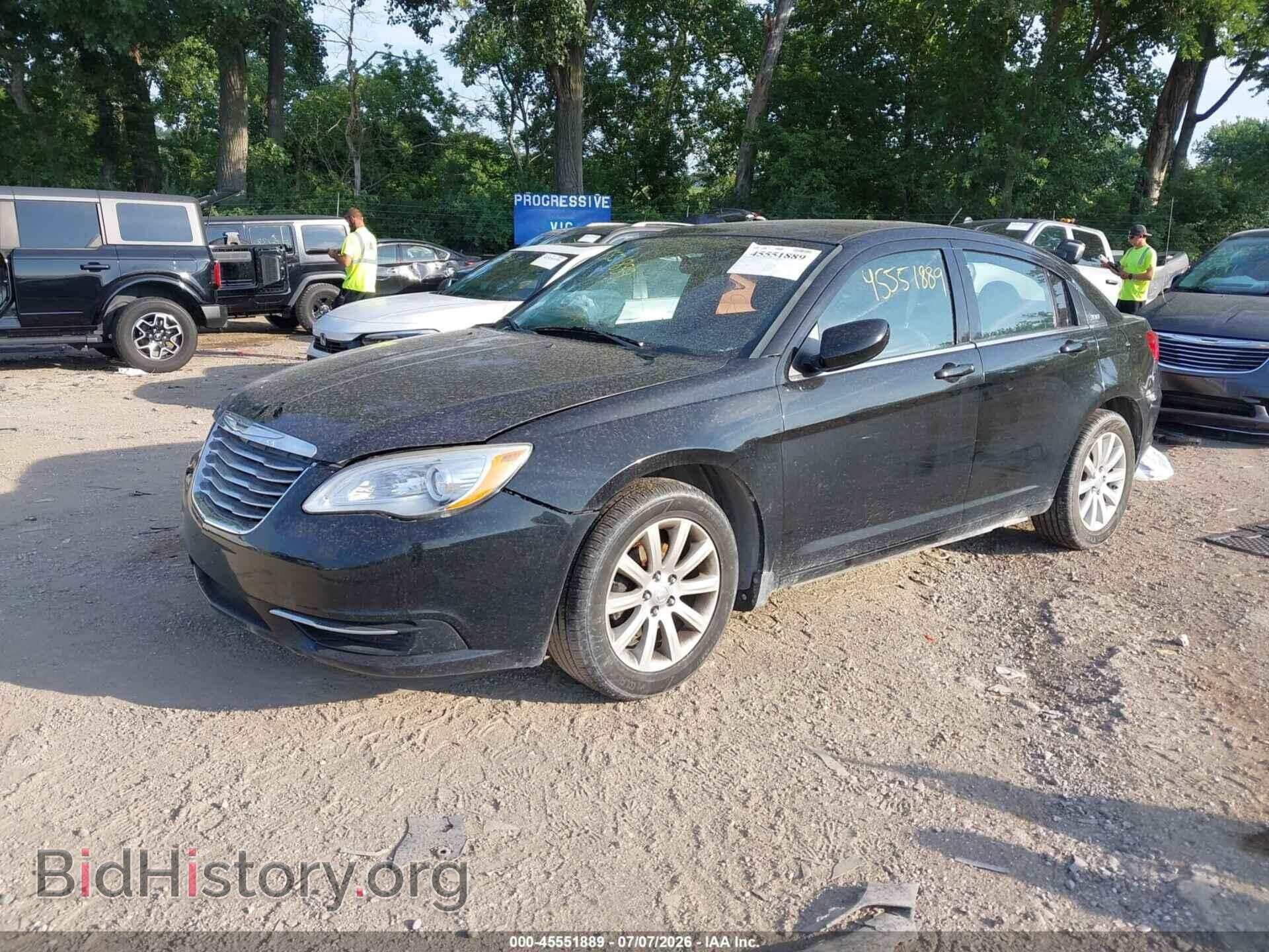 2013 CHRYSLER 200 - VIN: 1C3CCBBB5DN513983 - Photo 2
