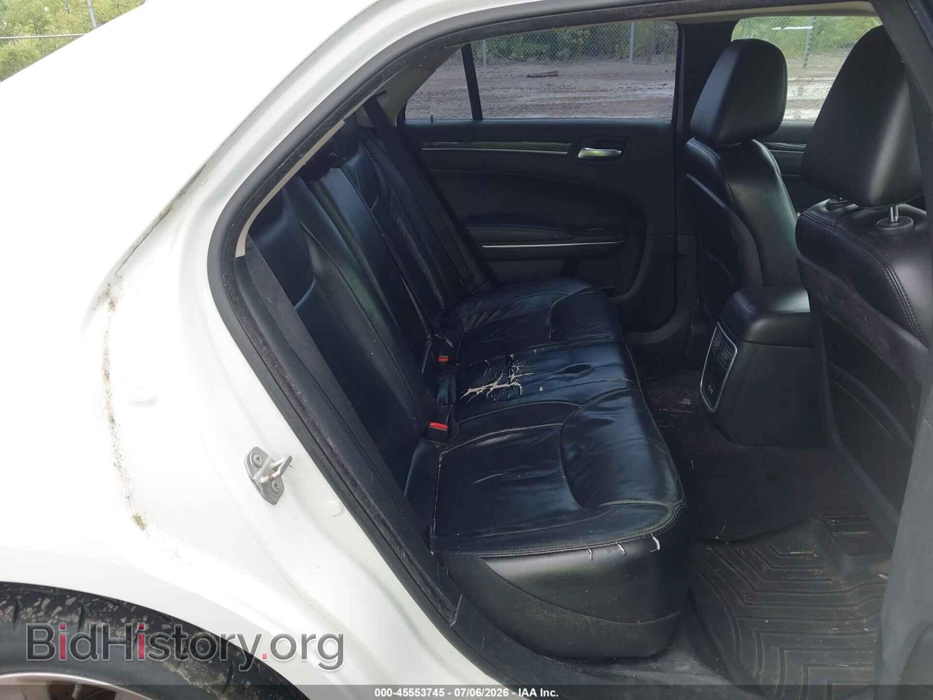 2016 CHRYSLER 300 - VIN: 2C3CCAAG5GH343774 - Photo 8