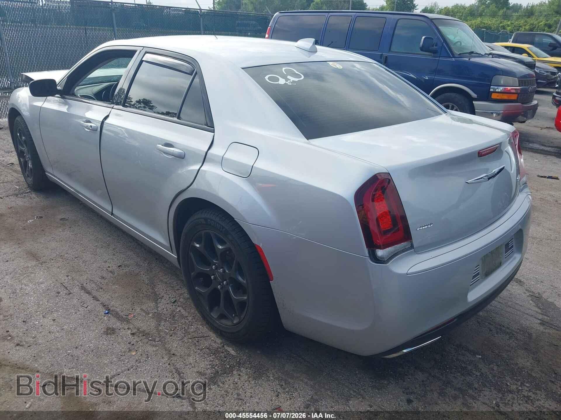 2019 CHRYSLER 300 - VIN: 2C3CCARG5KH626026 - Фото 3
