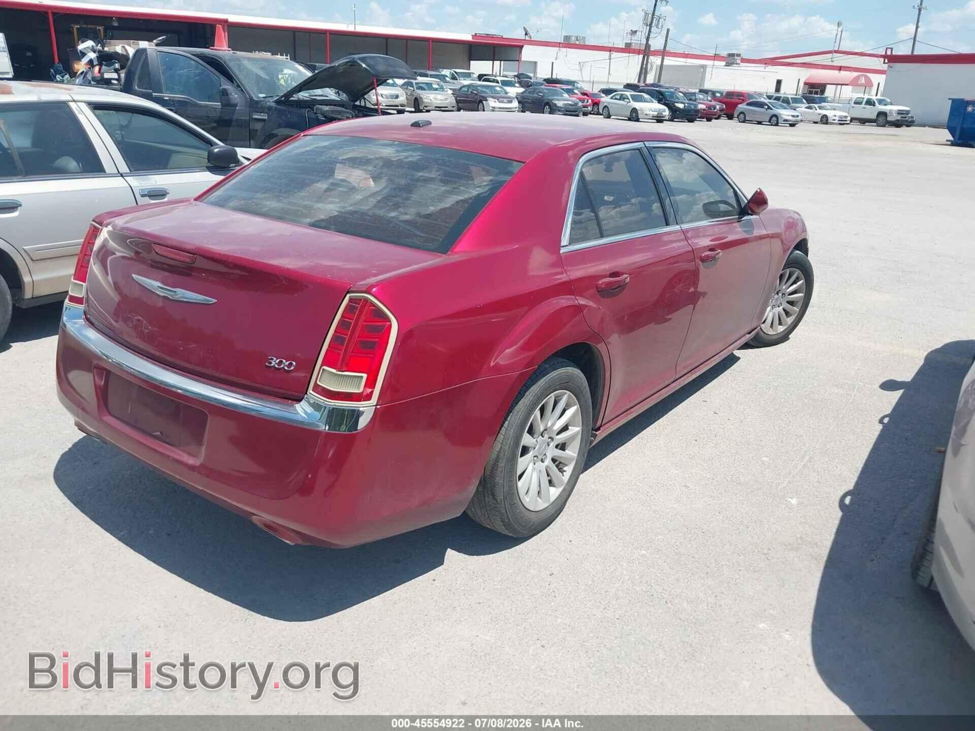 2012 CHRYSLER 300 - VIN: 2C3CCAAG9CH132880 - Photo 4