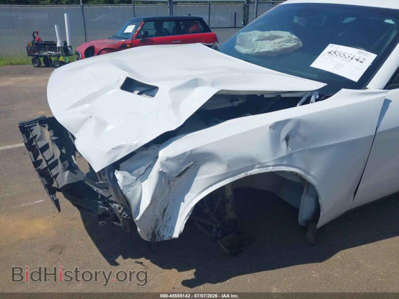2020 Dodge CHALLENGER (VIN 2C3CDZAG5LH110046) — photo 6 of 18