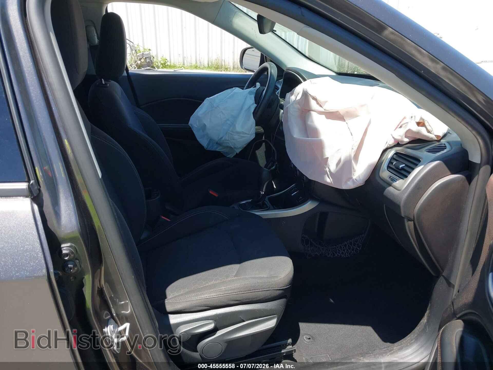 2017 JEEP COMPASS - VIN: 3C4NJCAB0HT668559 - Photo 5