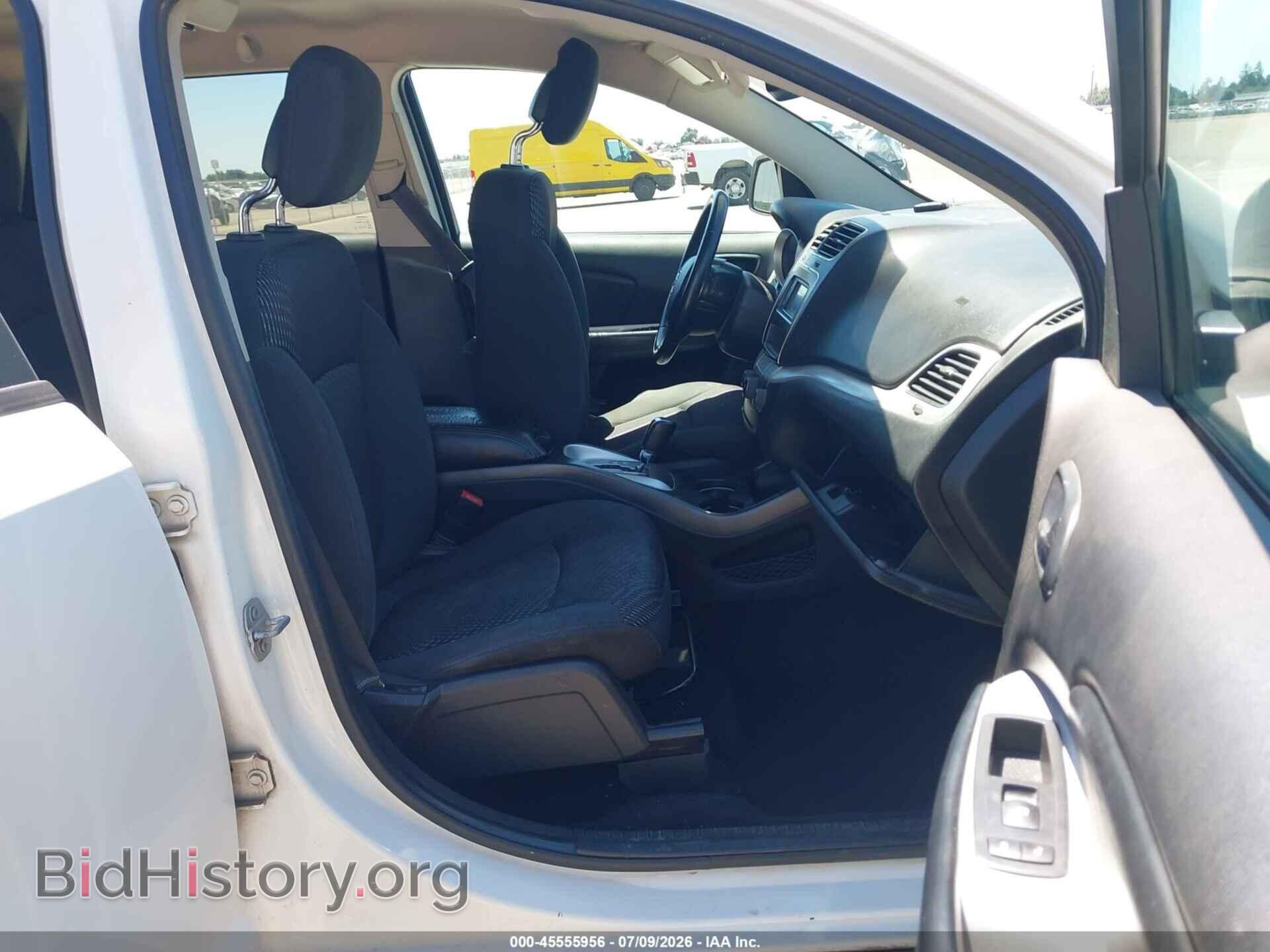 2017 DODGE JOURNEY - VIN: 3C4PDCAB5HT608261 - Photo 5