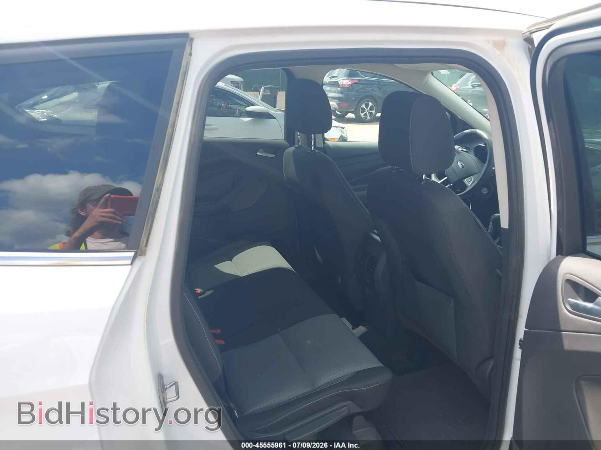 2017 FORD ESCAPE - VIN: 1FMCU9G90HUB80705 - Фото 8