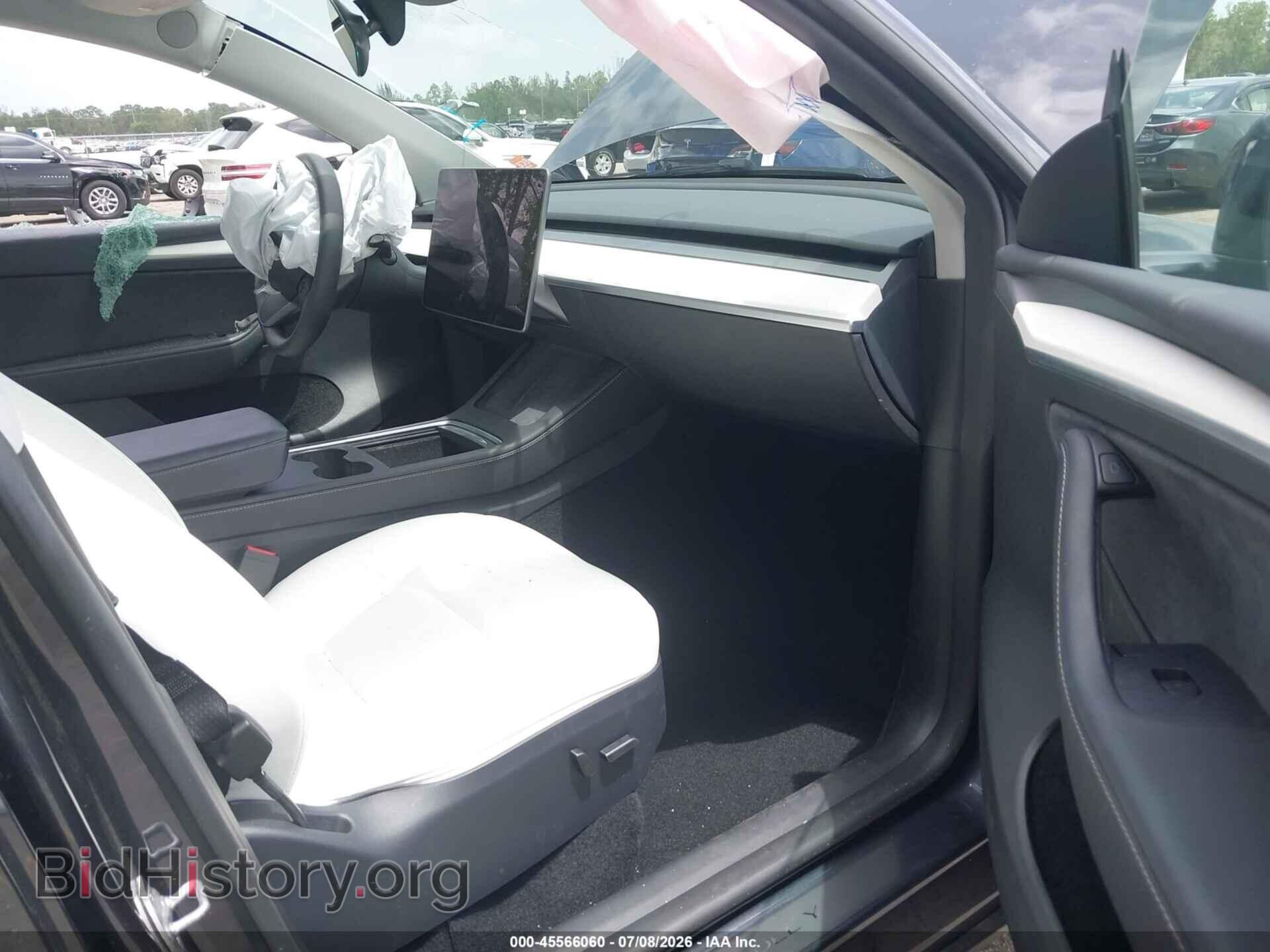 2024 TESLA MODEL Y - VIN: 7SAYGDED1RF016663 - Фото 5