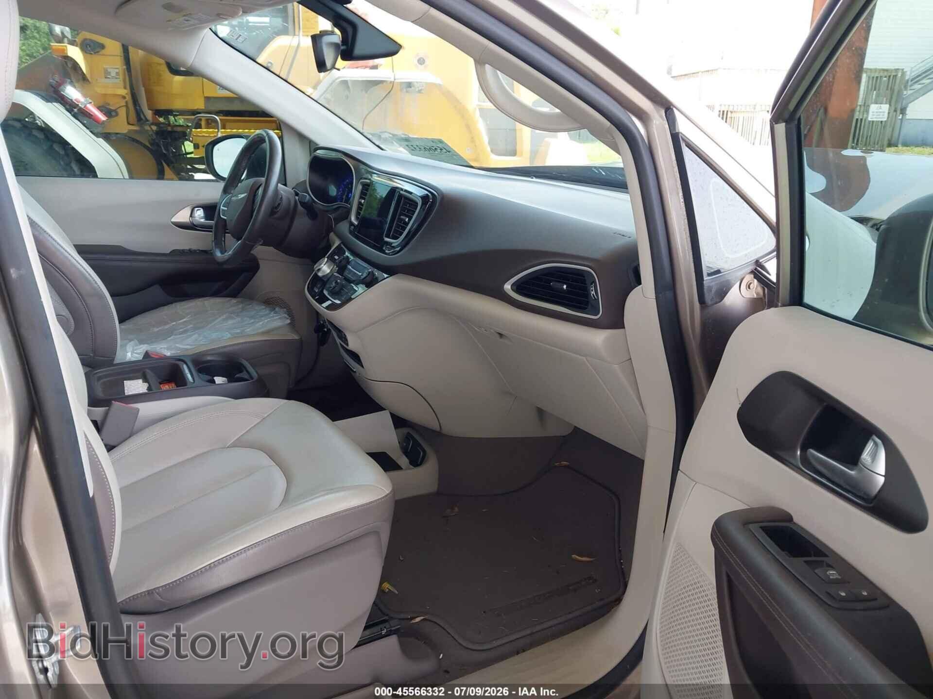 2017 CHRYSLER PACIFICA - VIN: 2C4RC1BG8HR552975 - Фото 5