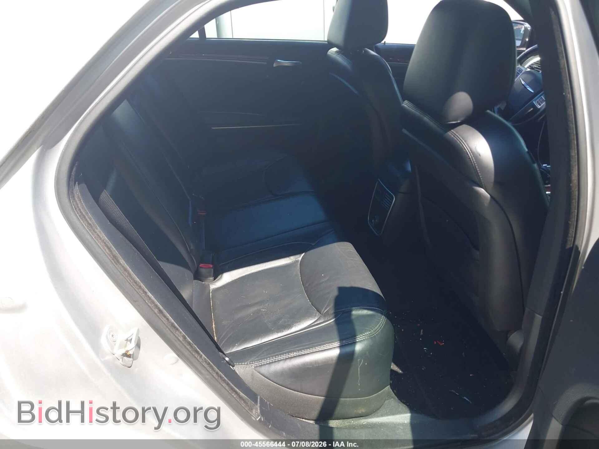 2012 CHRYSLER 300 - VIN: 2C3CCACG2CH310013 - Photo 8